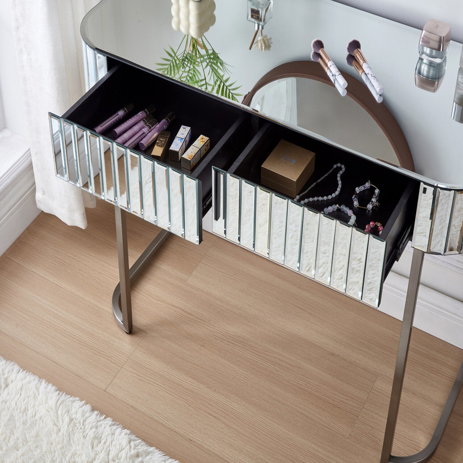 ModernLuxe N704P171796N Bedroom-Vanities - View #6