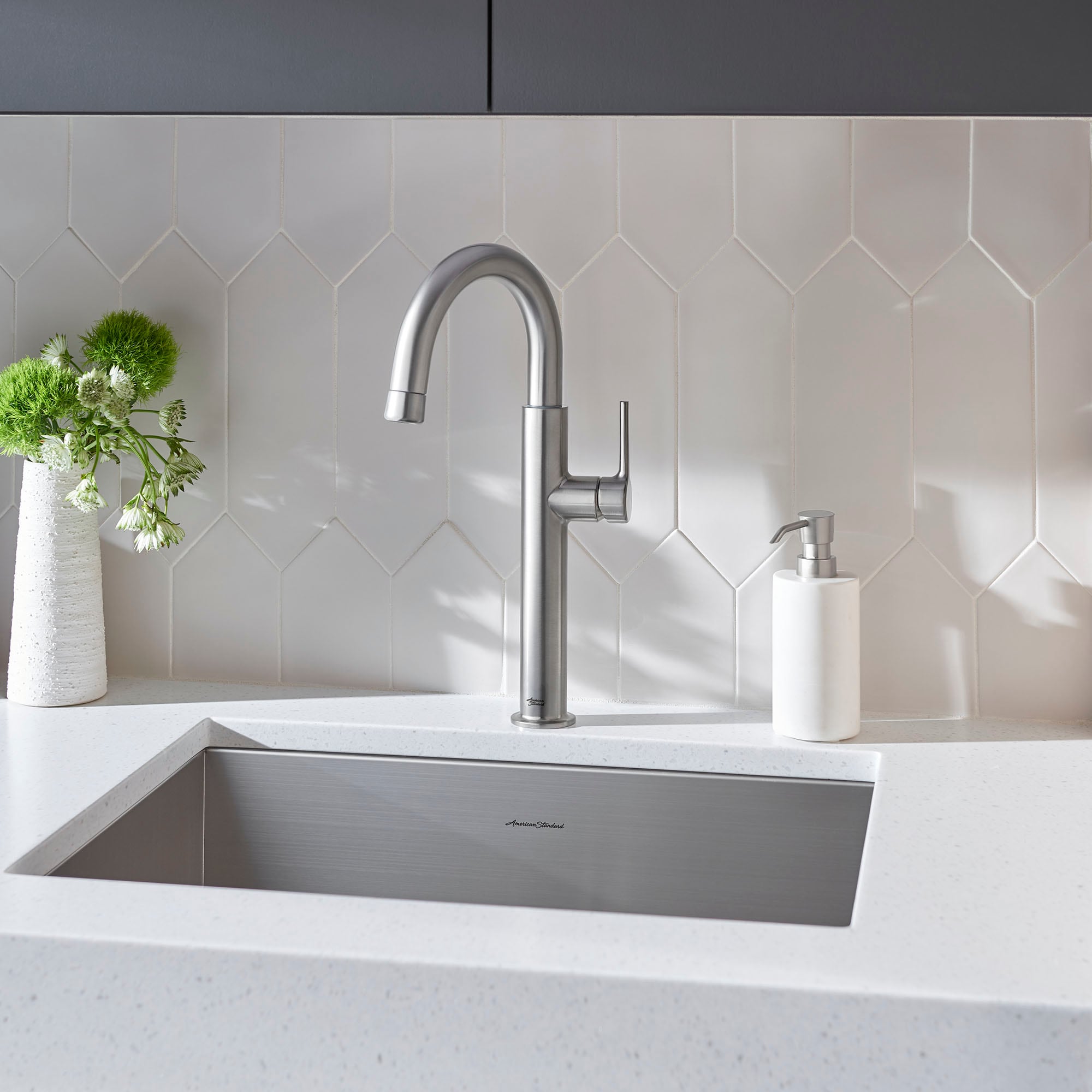 Stainless Steel Single-Handle Pull-Down Bar Faucet