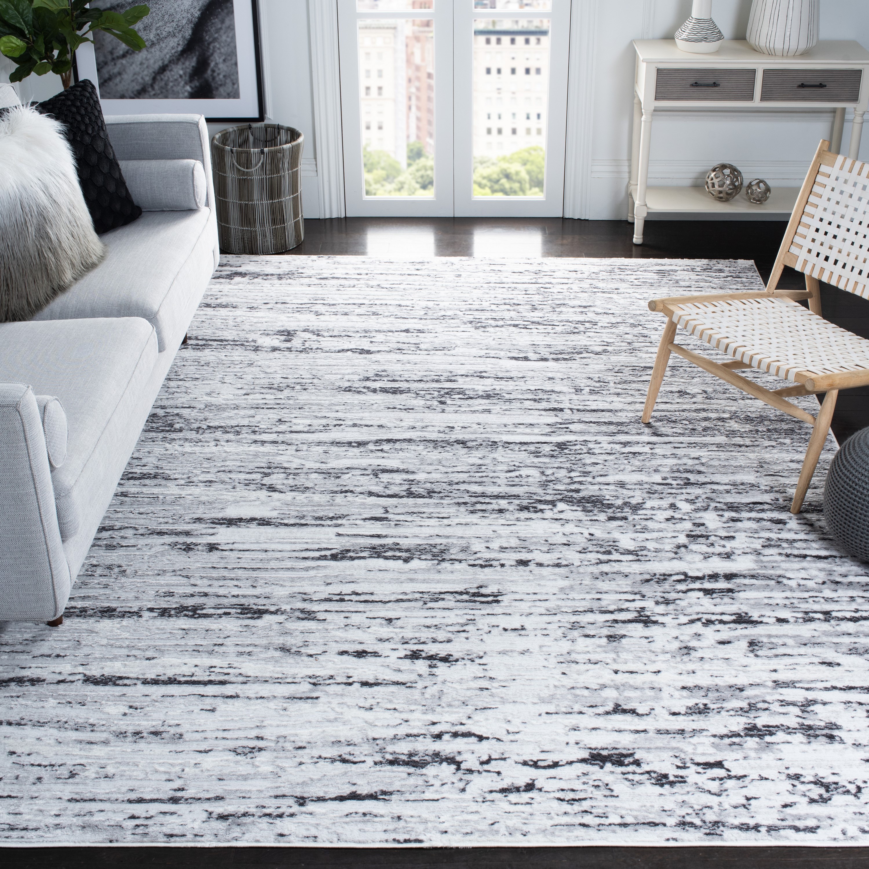 Safavieh ALA768F-5SQ Amelia Vento 5 x 5 (ft) Loomed Polypropylene Light Gray/Charcoal Square Indoor Distressed/Overdyed Bohemian/Eclectic Area rug