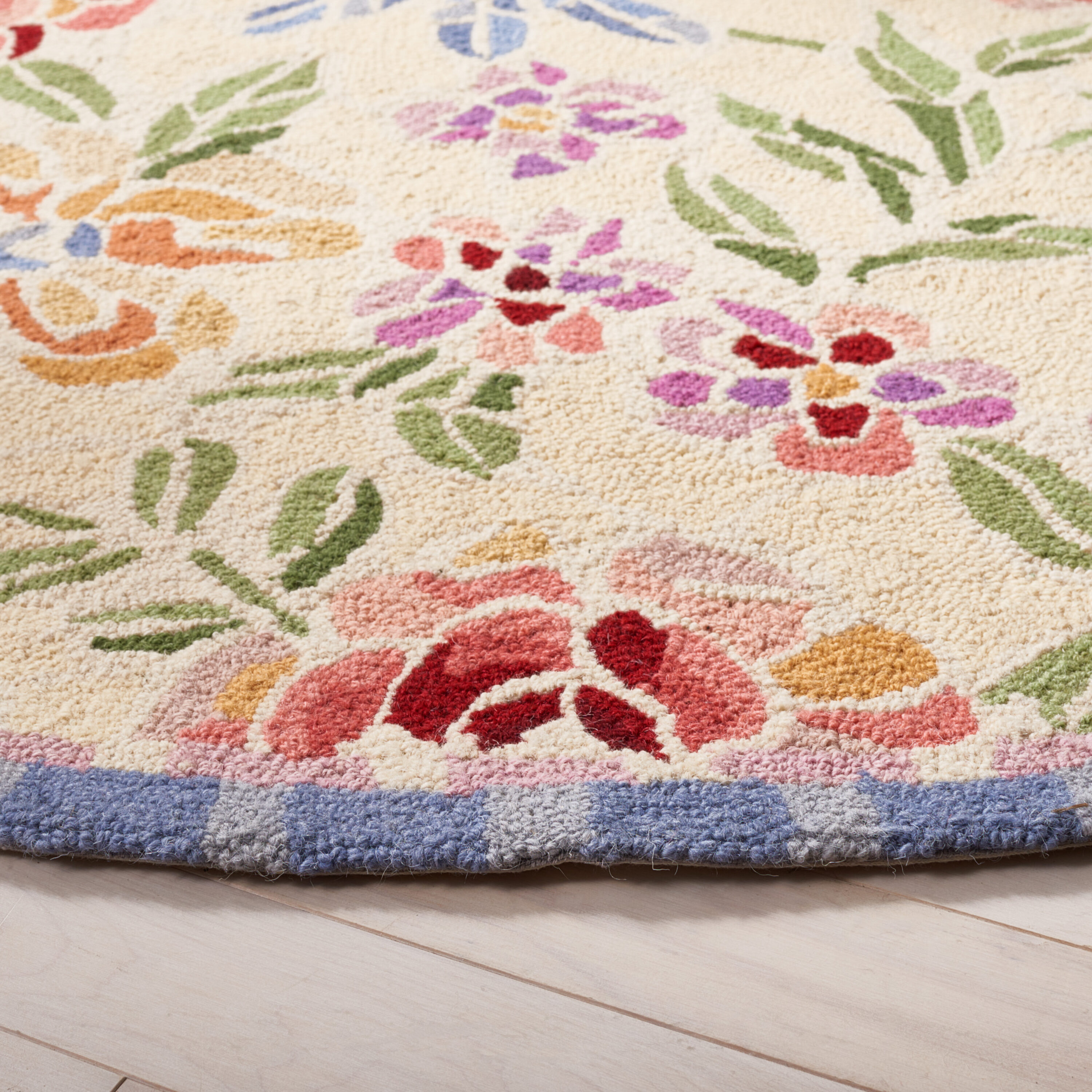Safavieh HK214A-4R rugs - View #9