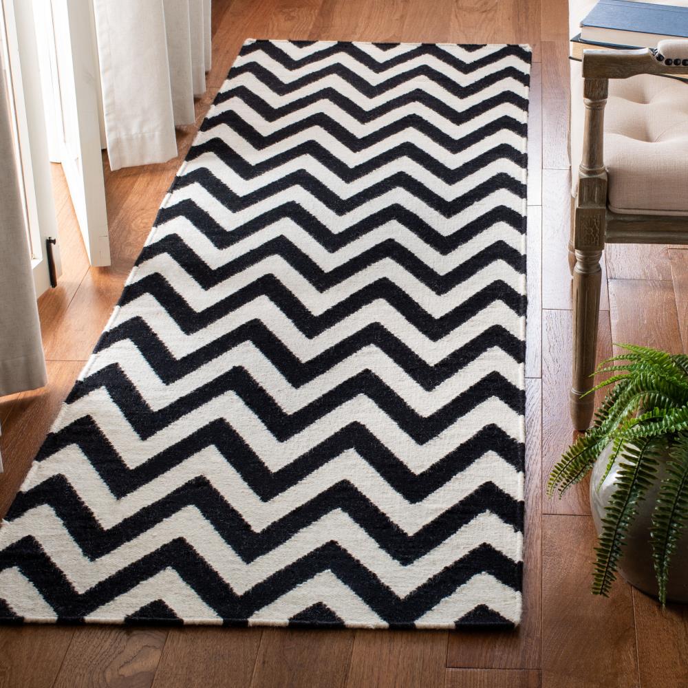 Safavieh DHU557L-210 rugs - View #2