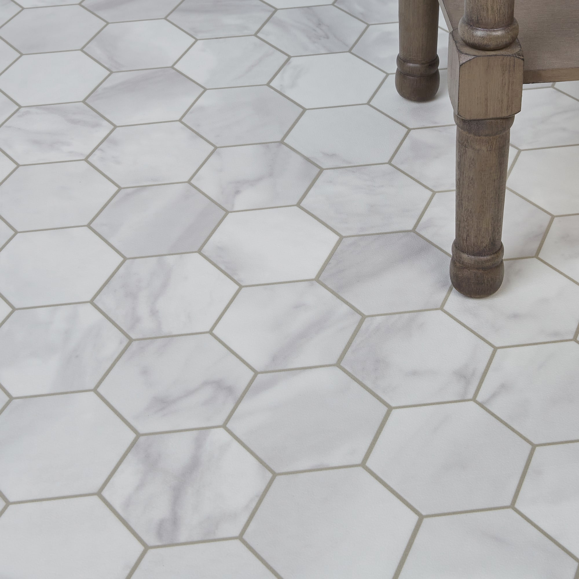 Modig Bekostning farligt Armstrong Flooring White Hexagon Stone Look 12-ft W x Cut-to-Length Sheet  Vinyl at Lowes.com