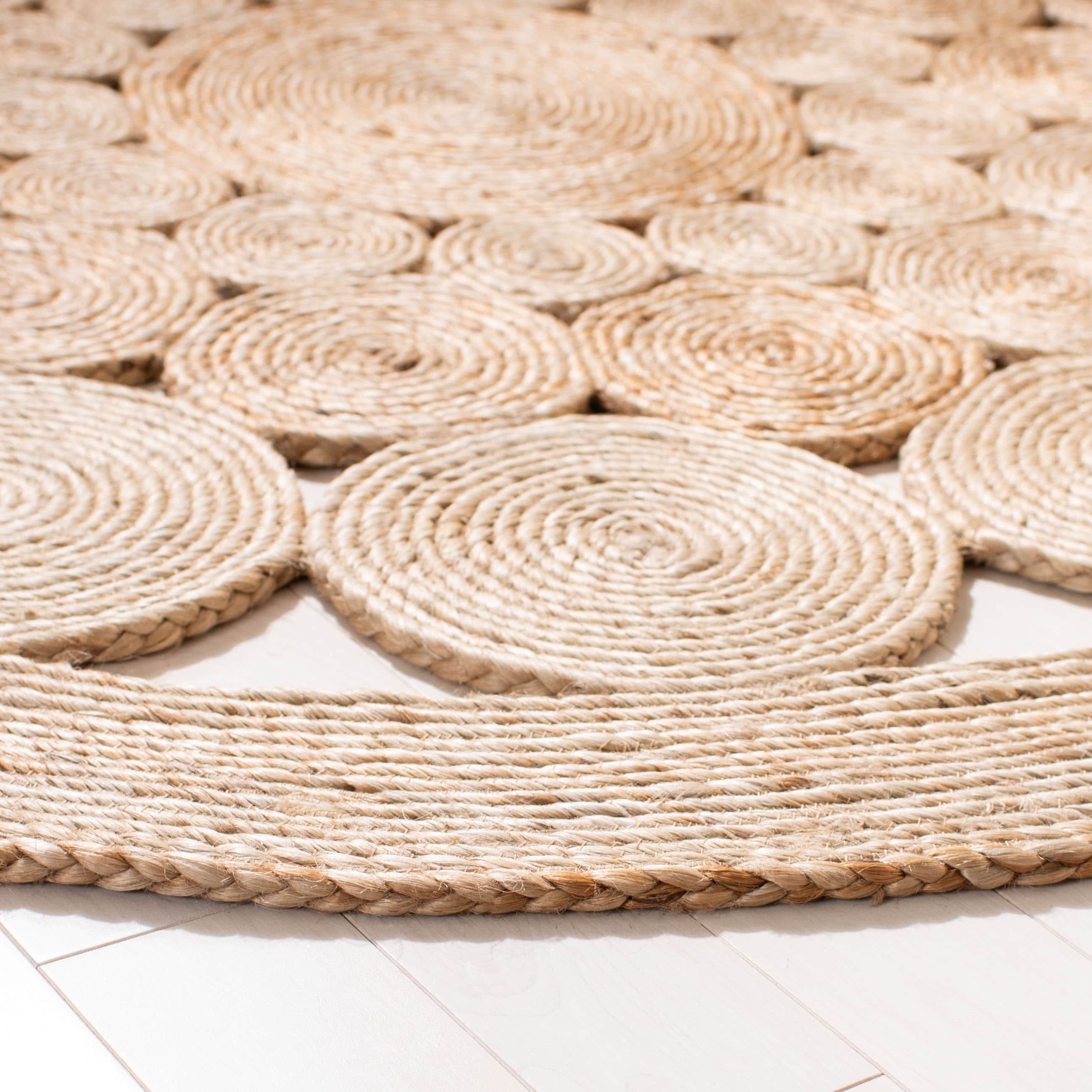 Handwoven Natural Jute 3' Round Non-Slip Area Rug