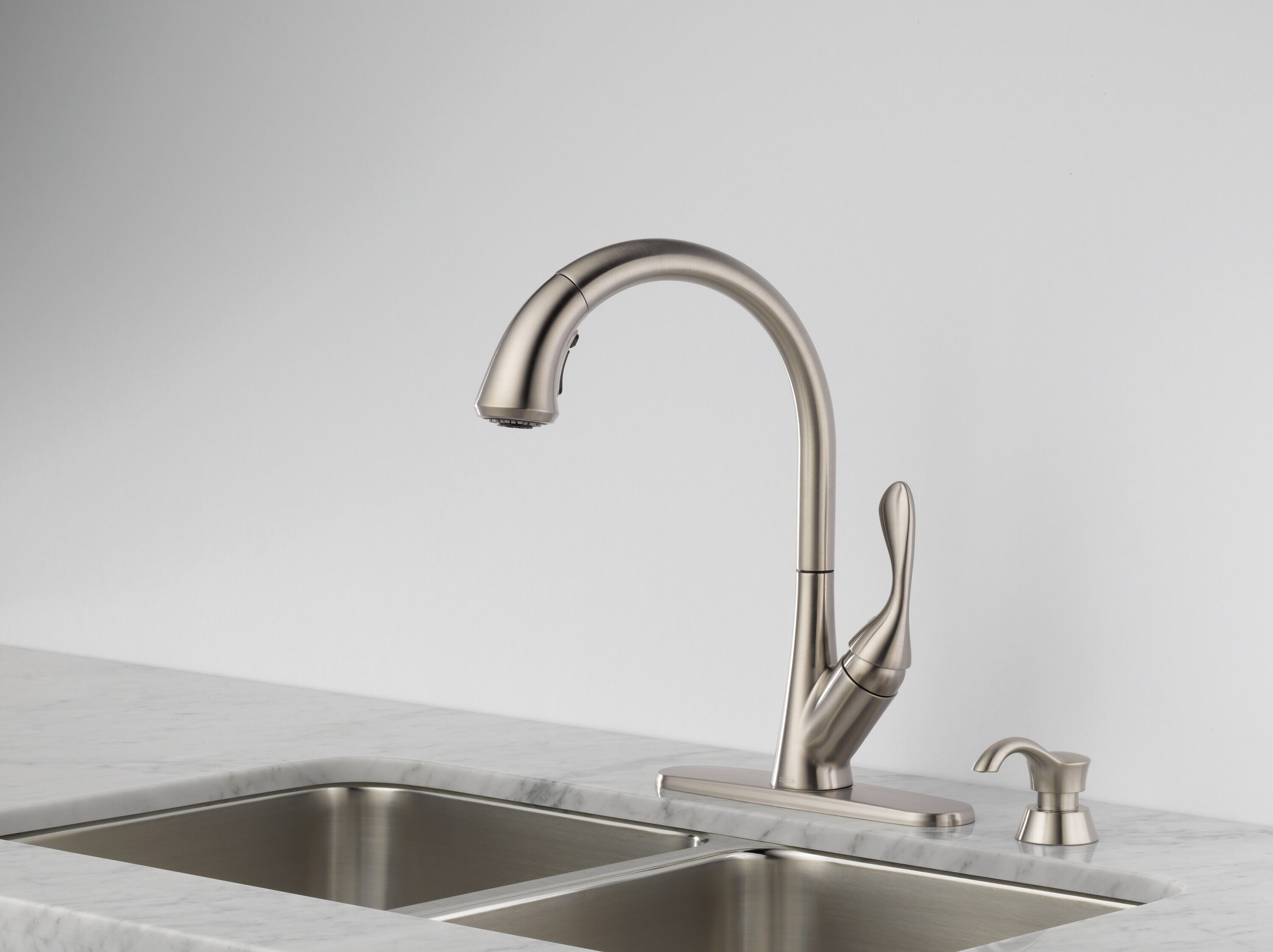 Delta 19922-SSSD-DST Kitchen-Faucets - View #3