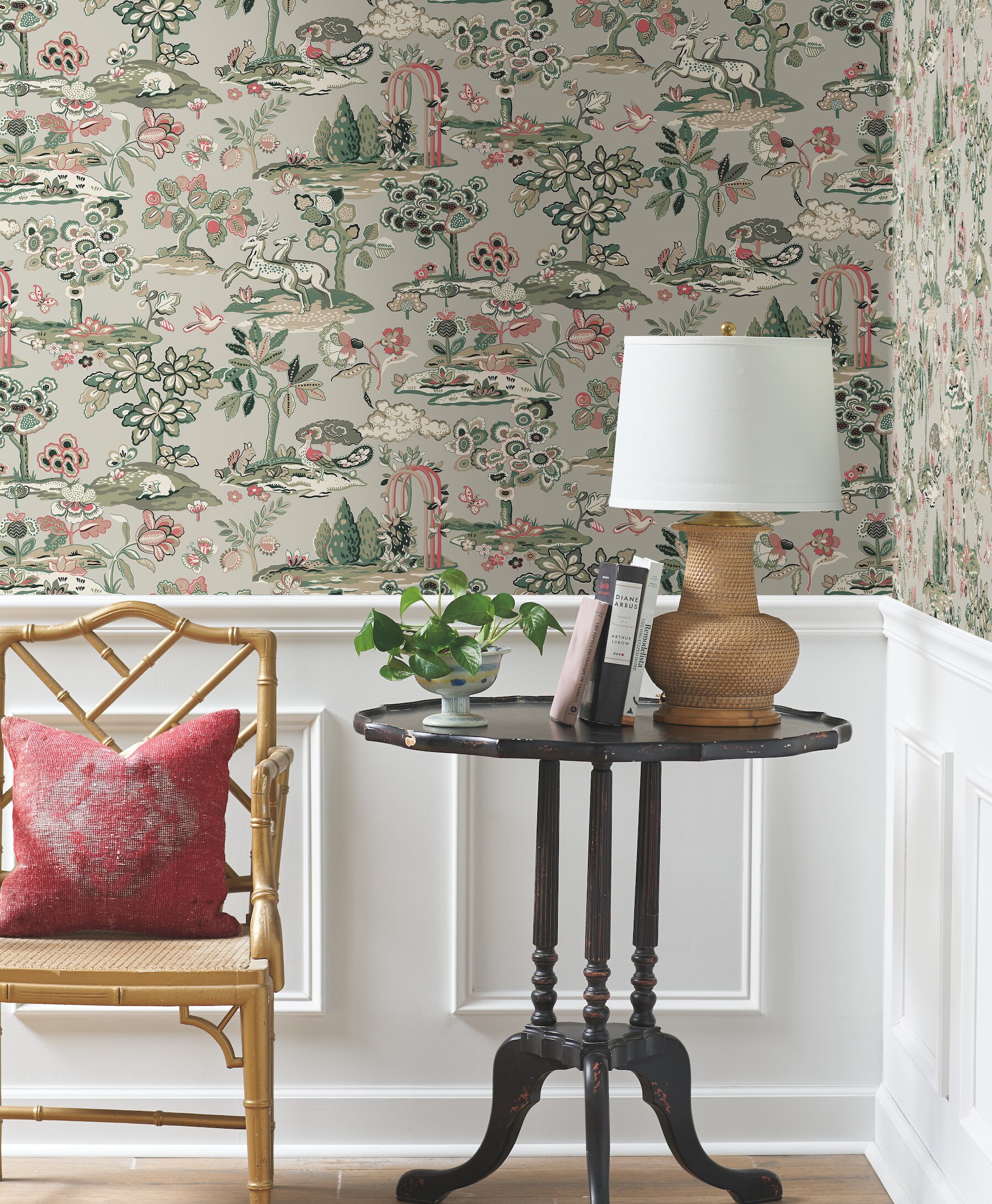 York Wallcoverings TL1951 Handpainted Traditionals 60.8-Sq. Feet Tan Non-woven Animals Prepasted Water Activated Paste Wallpaper
