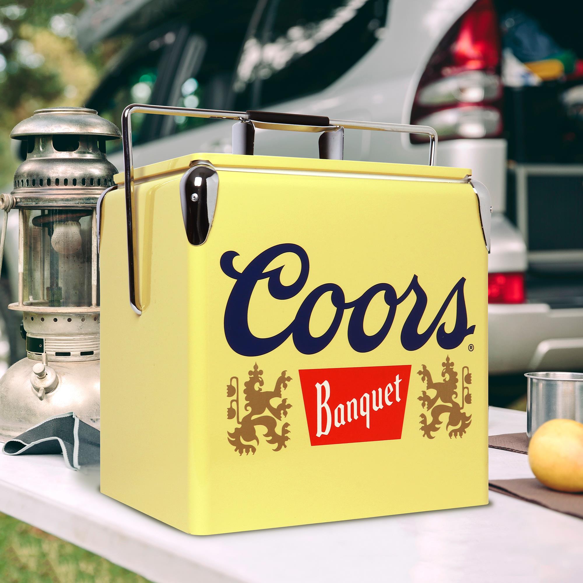  Coors Banquet Retro Ice Chest Cooler with Bottle Opener 13L (14  qt), 18 Can Capacity, Yellow and Silver, Vintage Style Ice Bucket for  Camping, Beach, Picnic, RV, BBQs, Tailgating, Fishing 