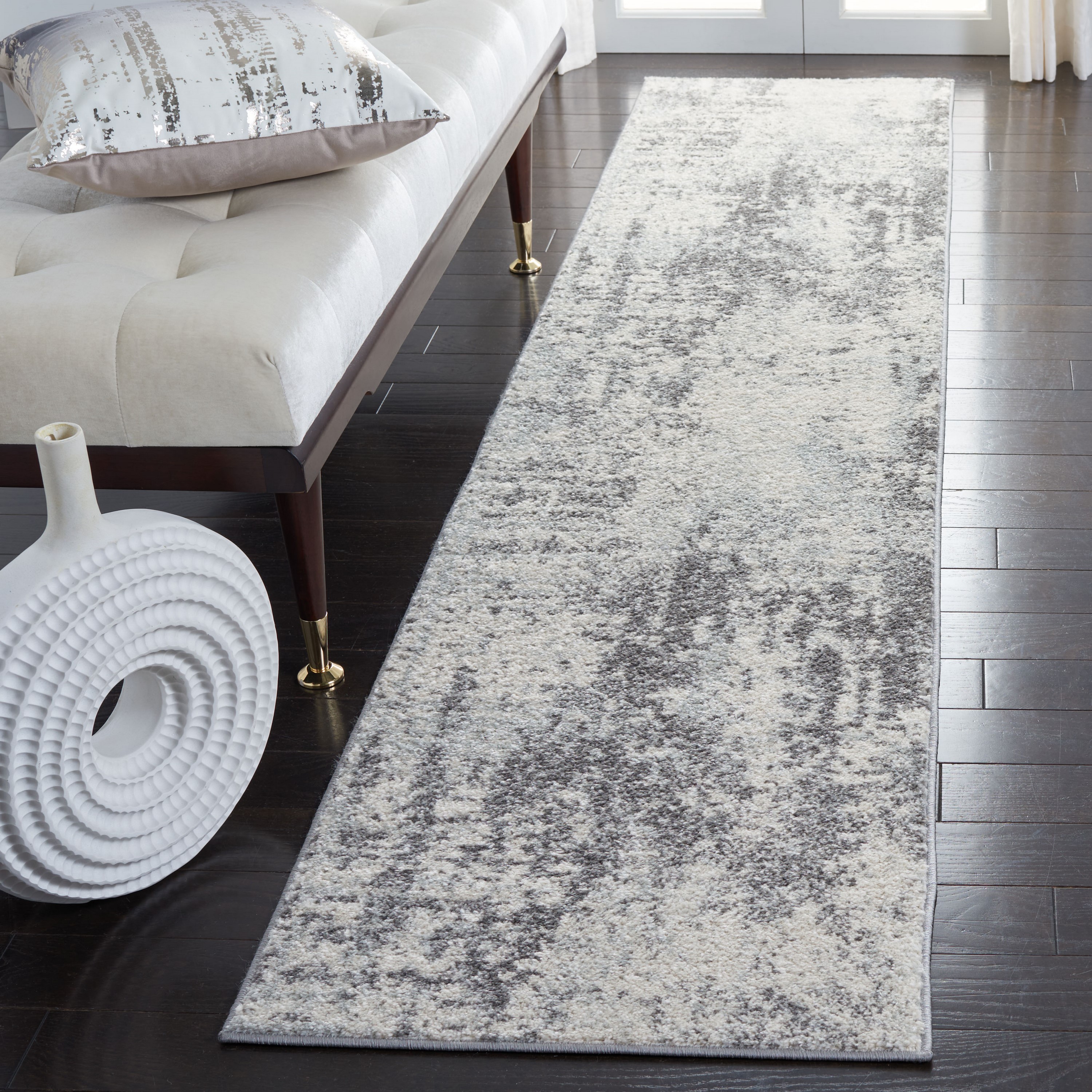 Safavieh TUL232B-29 Tulum Armande 2 x 9 (ft) Loomed Polypropylene Ivory/Charcoal Rectangular Indoor Distressed/Overdyed Bohemian/Eclectic Runner rug