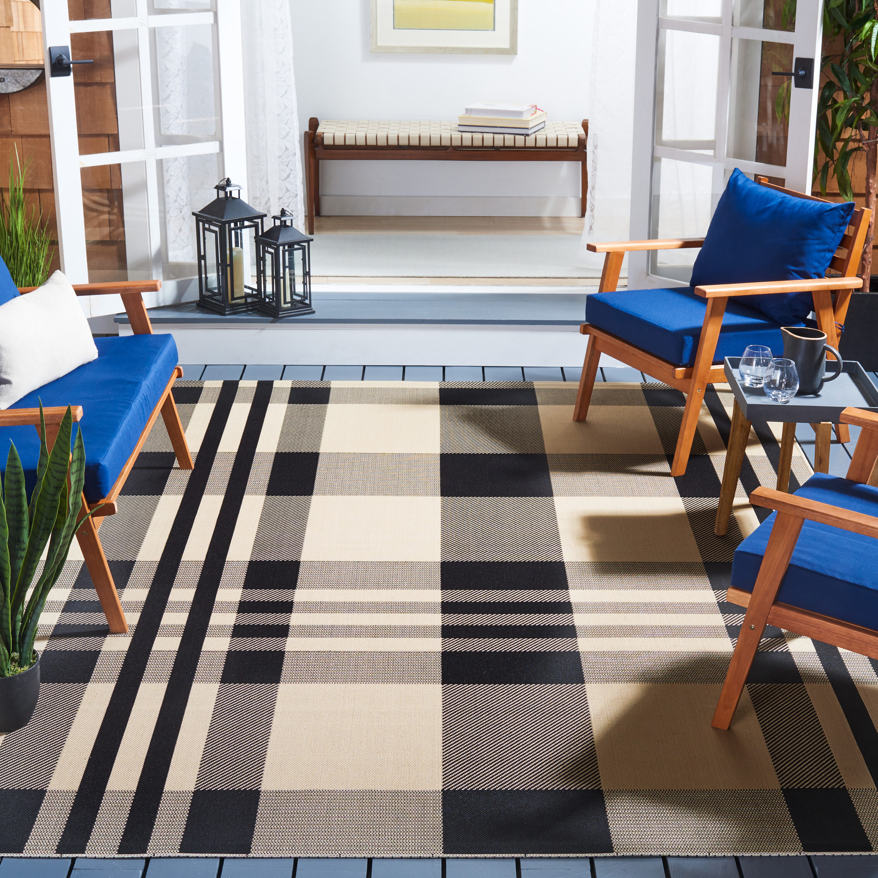 Safavieh CY6201-216-4SQ Courtyard 4 x 4 (ft) Loomed Synthetic Black/Bone Square Indoor/Outdoor Stripe Area rug