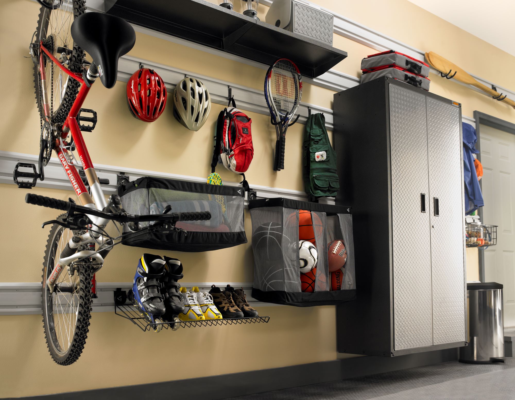 Whirlpool GAWUXXBLTH Garage-Storage-Rail-Sys-Acc - View #8