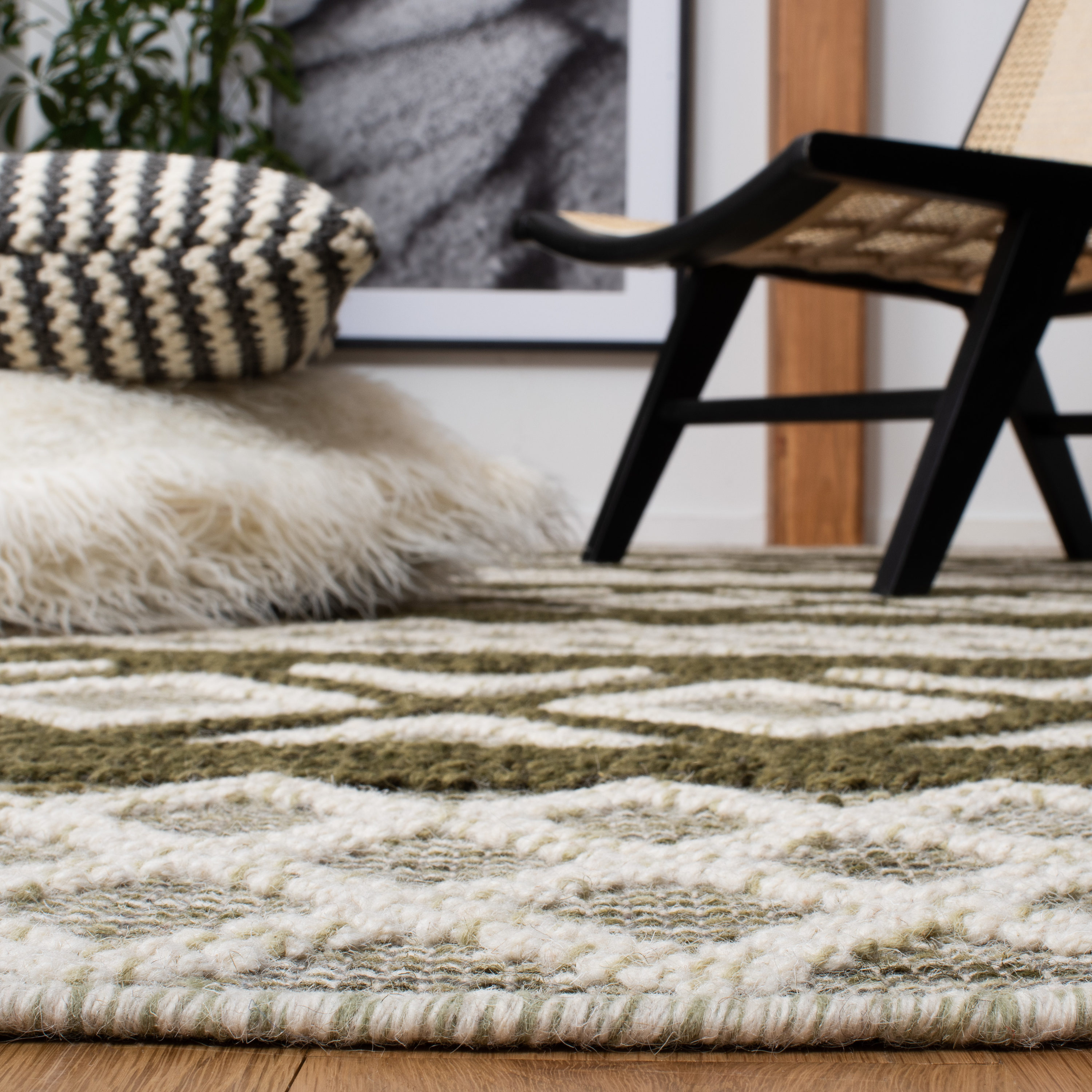 Safavieh VRM211Y-4 rugs - View #8
