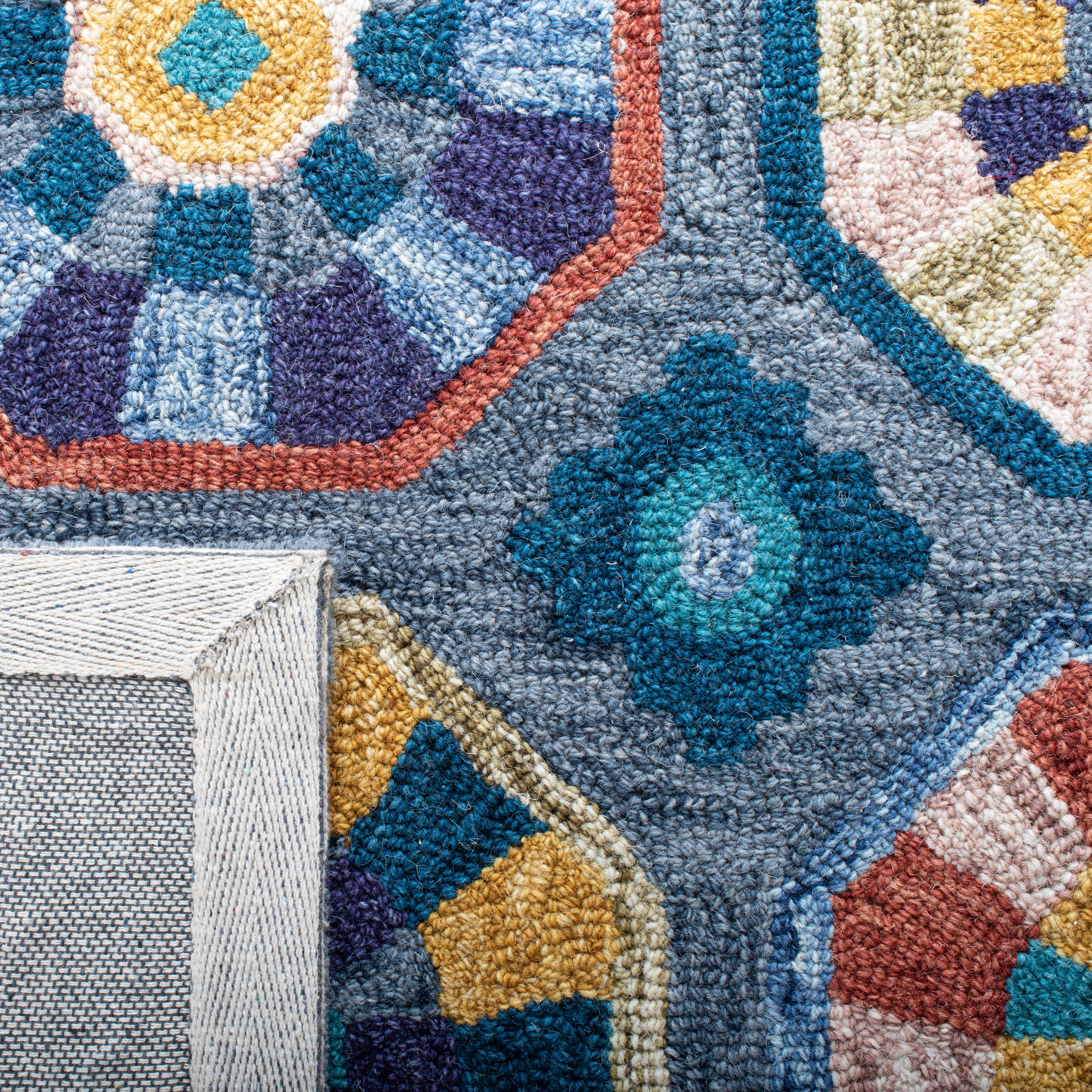 Safavieh MET116M-4 rugs - View #4
