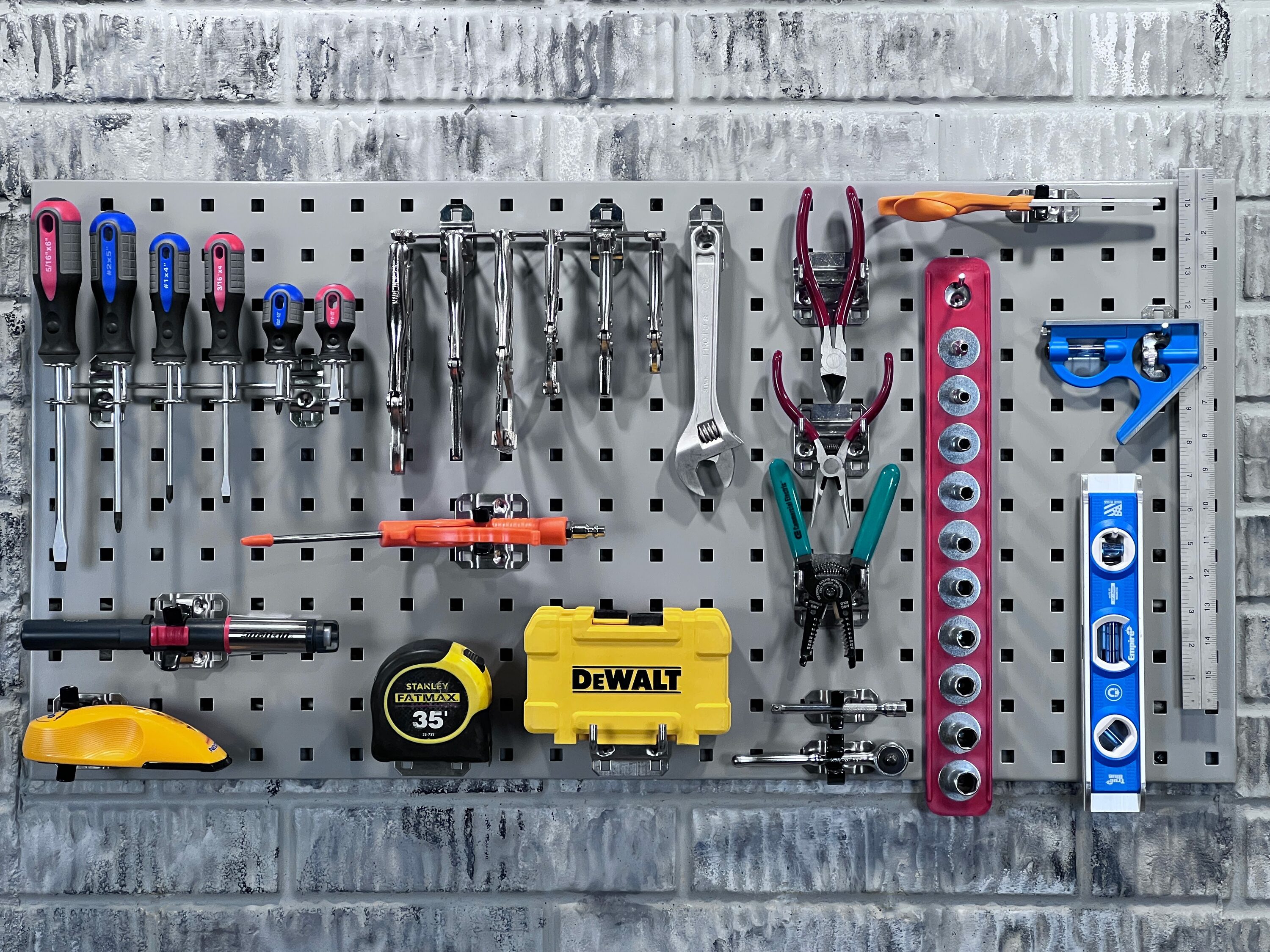 Triton Products LB18-G Pegboard-Acc - View #3