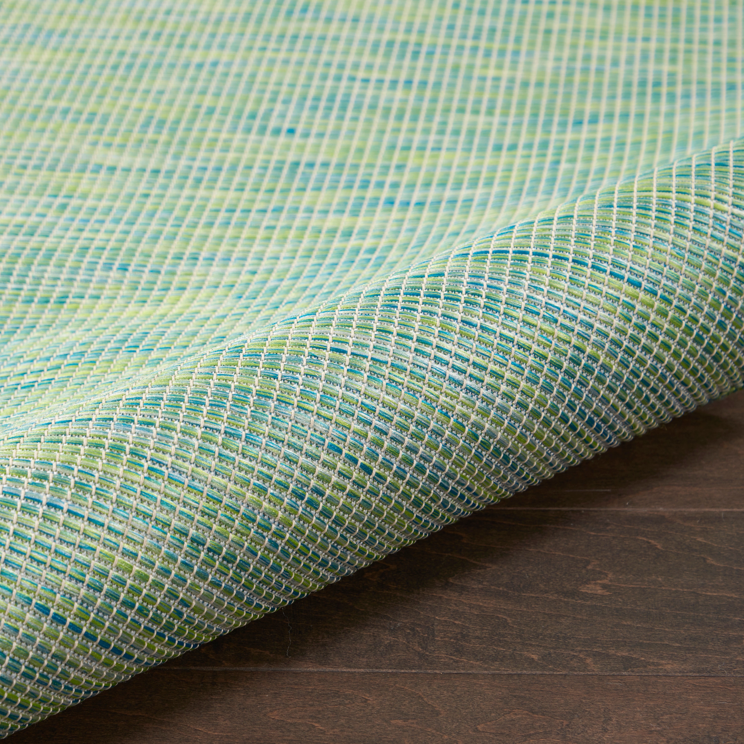 Sereno Blue/Green Synthetic 8' x 10' Reversible Outdoor Rug