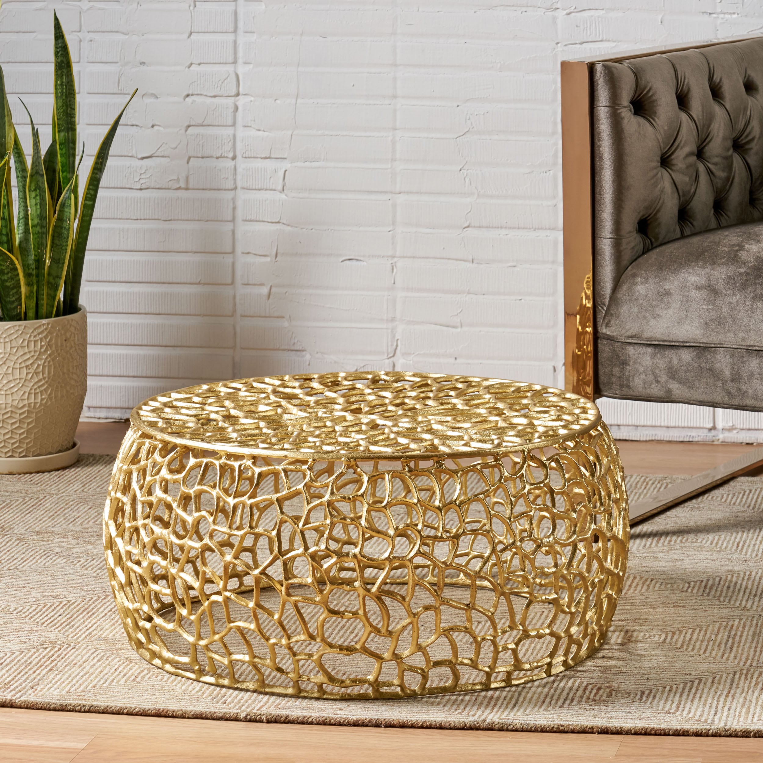 Round Gold Aluminum Mesh Modern Glam Coffee Table