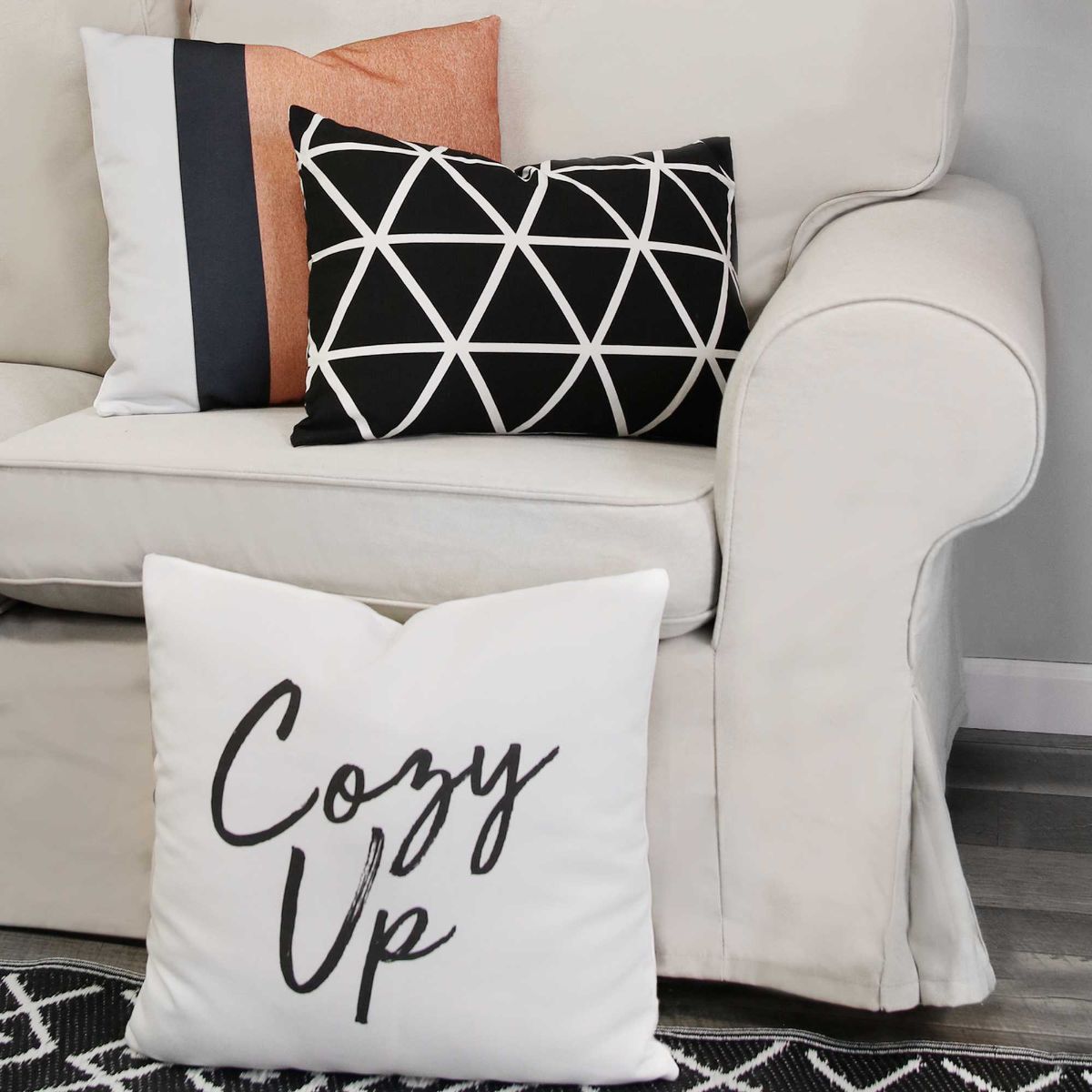 HomeRoots 373125 Accent-Pillows - View #3