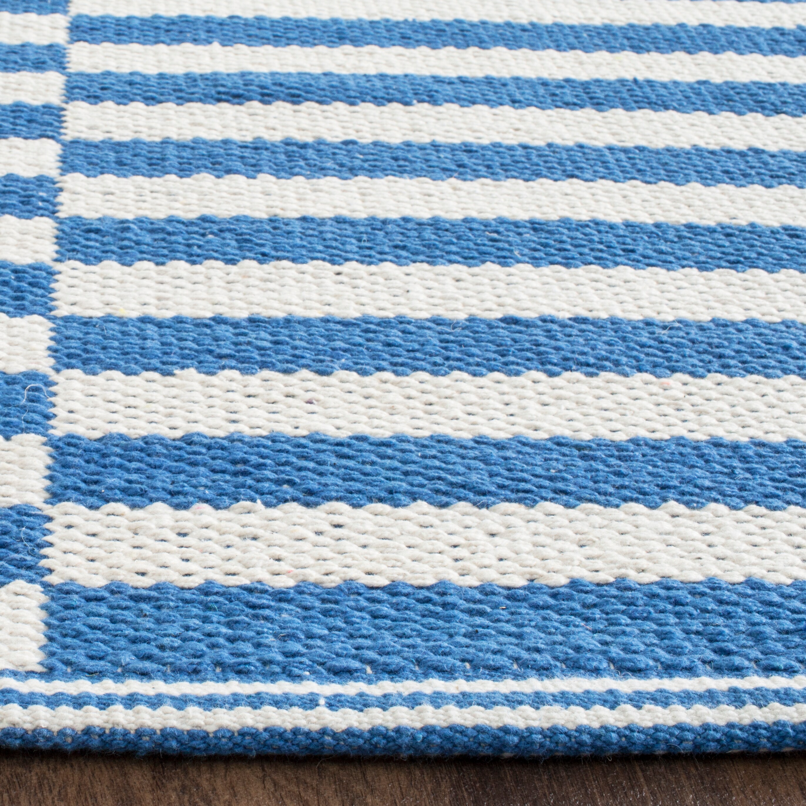 Safavieh MTK715C-4 rugs - View #3