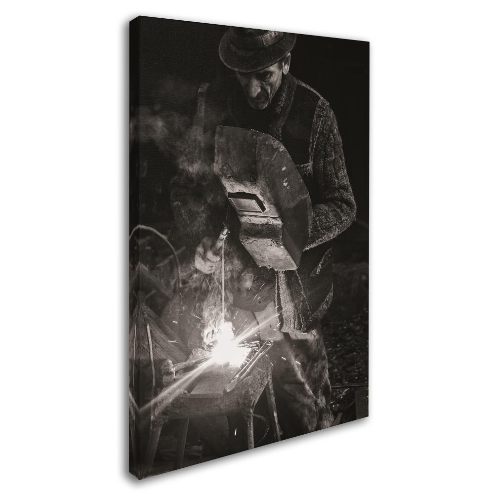 Trademark Fine Art 1X04000-C3047GG Wall-Art - View #2