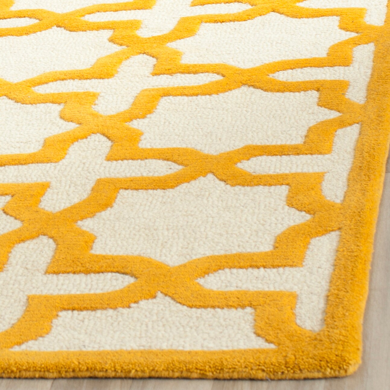 Safavieh CAM125U-28 rugs - View #3