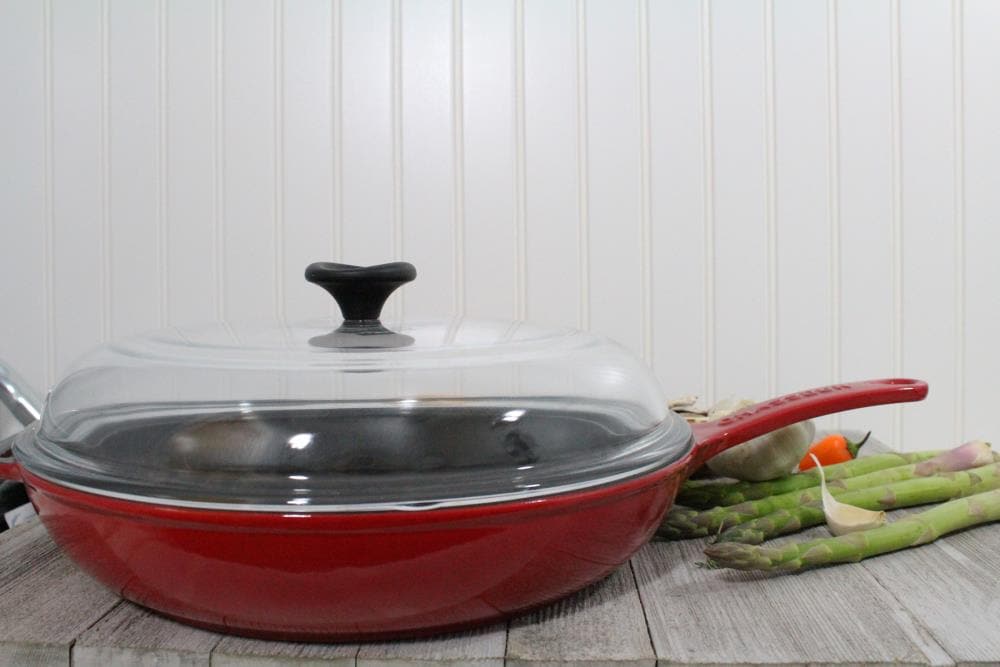 Chasseur Chasseur Cast Iron 15-in Cast Iron Wok with Lid in the Cooking  Pans & Skillets department at