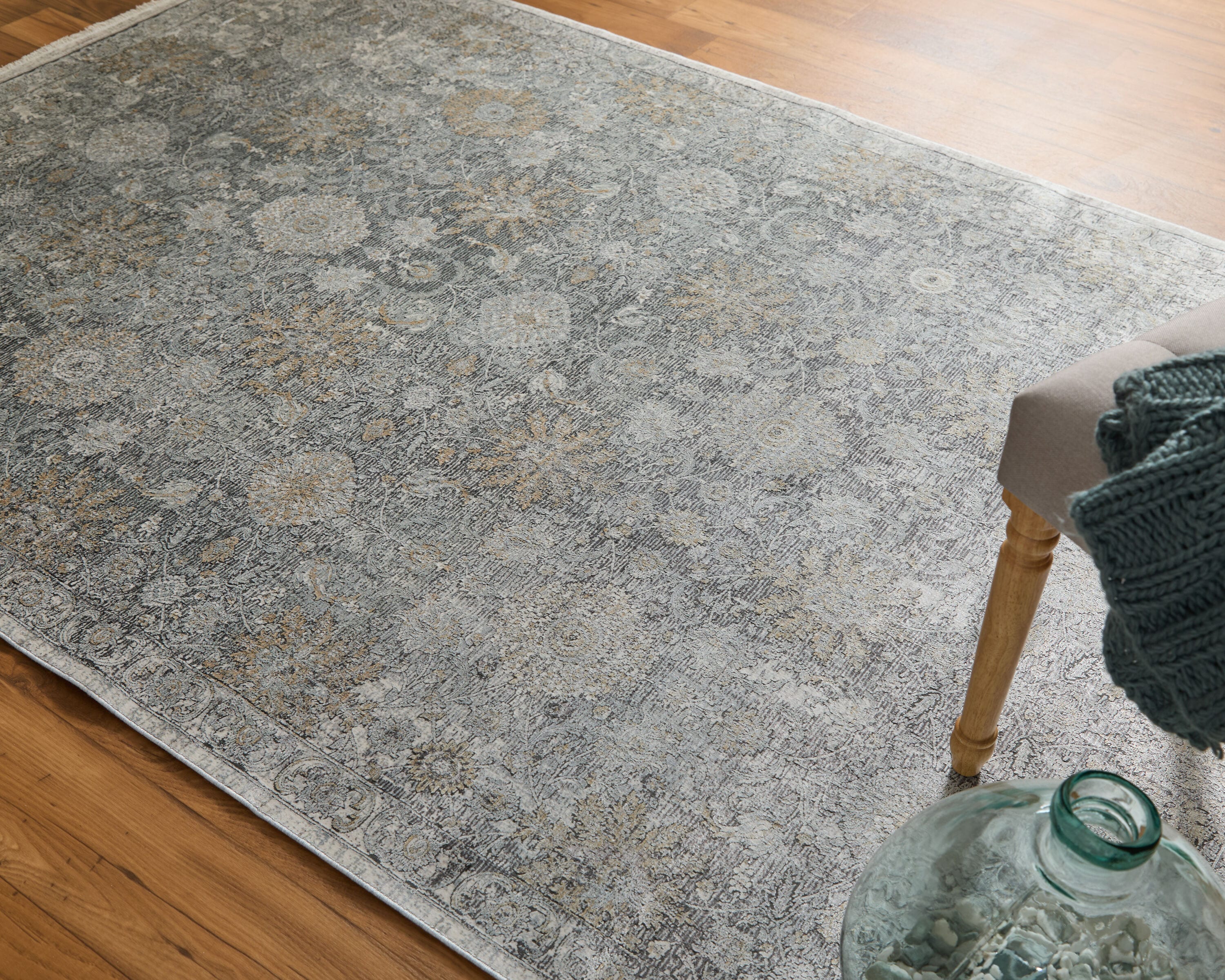 Ivory and Charcoal Rectangular Wool and Viscose Rug