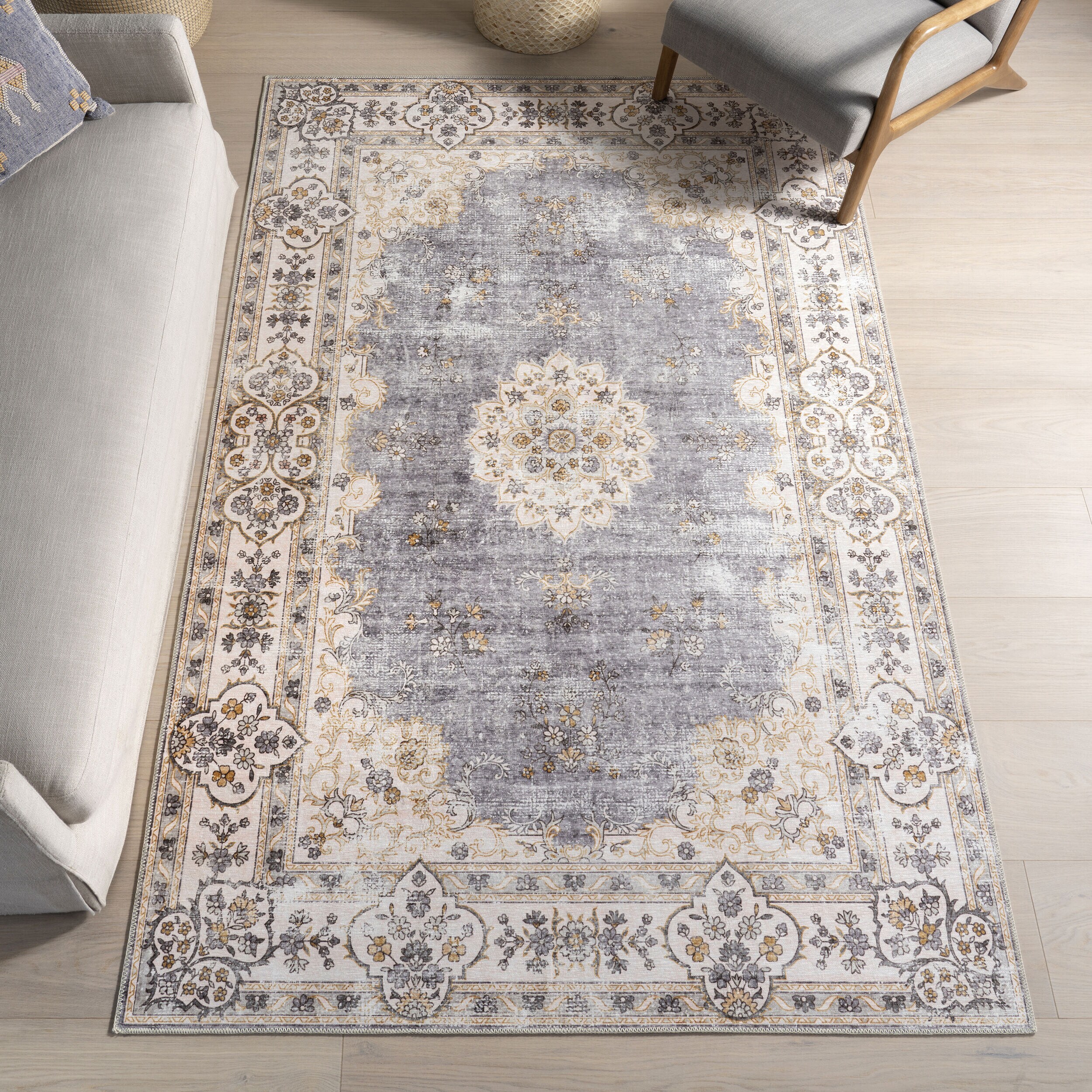 nuLOOM 200BIVL02B-406 Teja SplashGuard Persian Medallion Machine Washable 4ft. x 6ft. Light Grey Area Rug