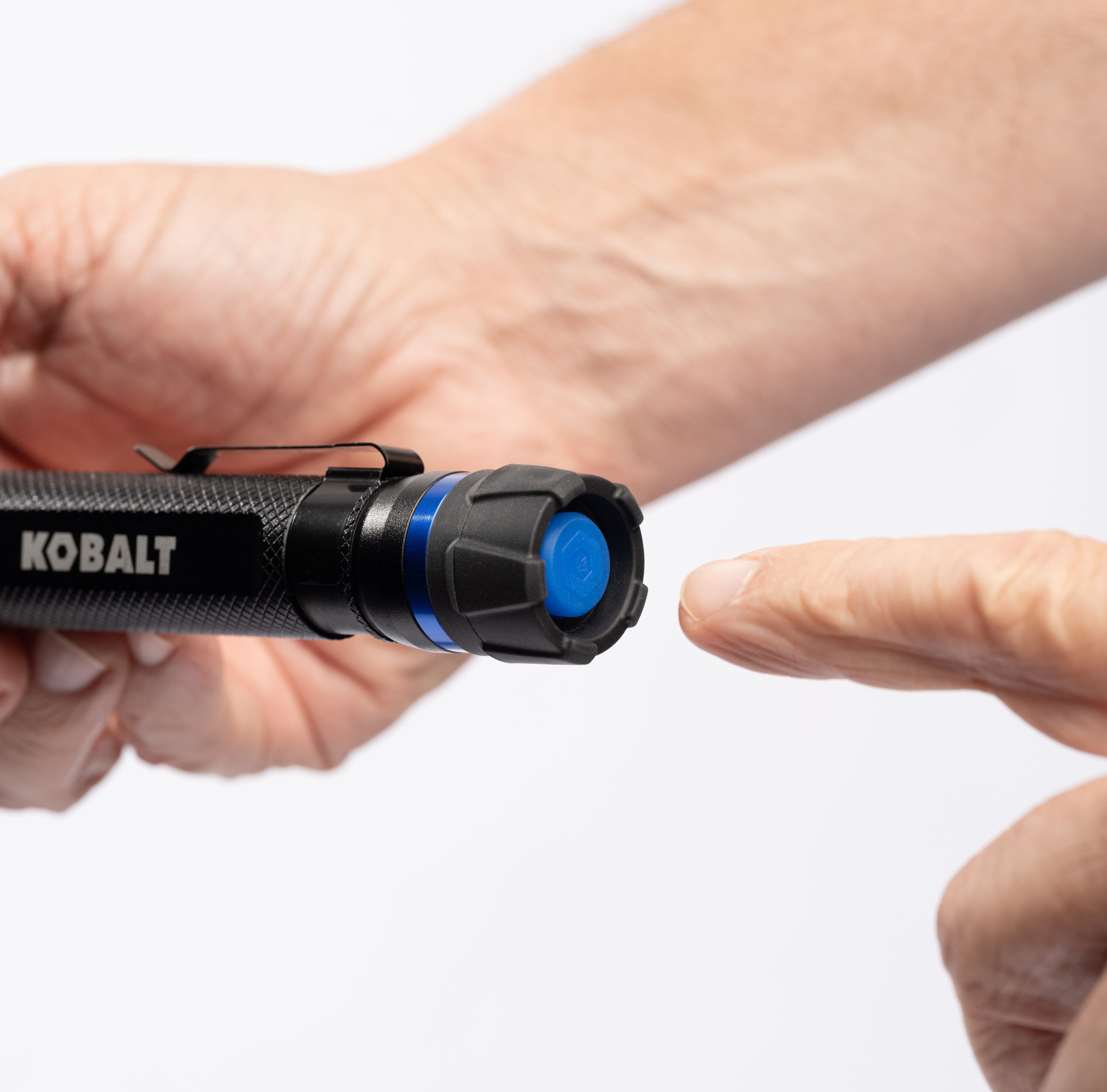 Kobalt 68117 flashlights - View #4