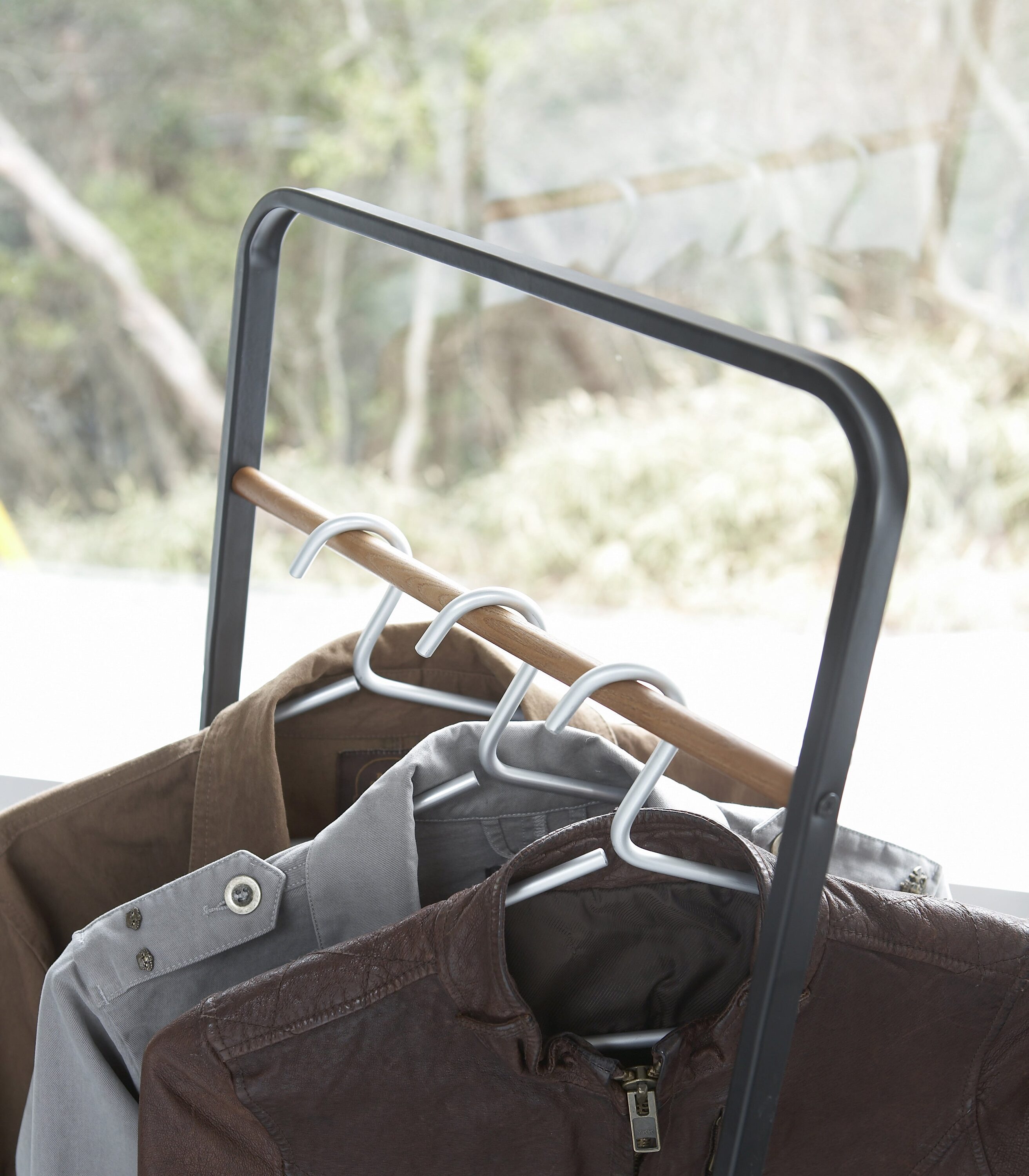 Yamazaki 7672 Coatrack-Stands-Pedestals - View #7