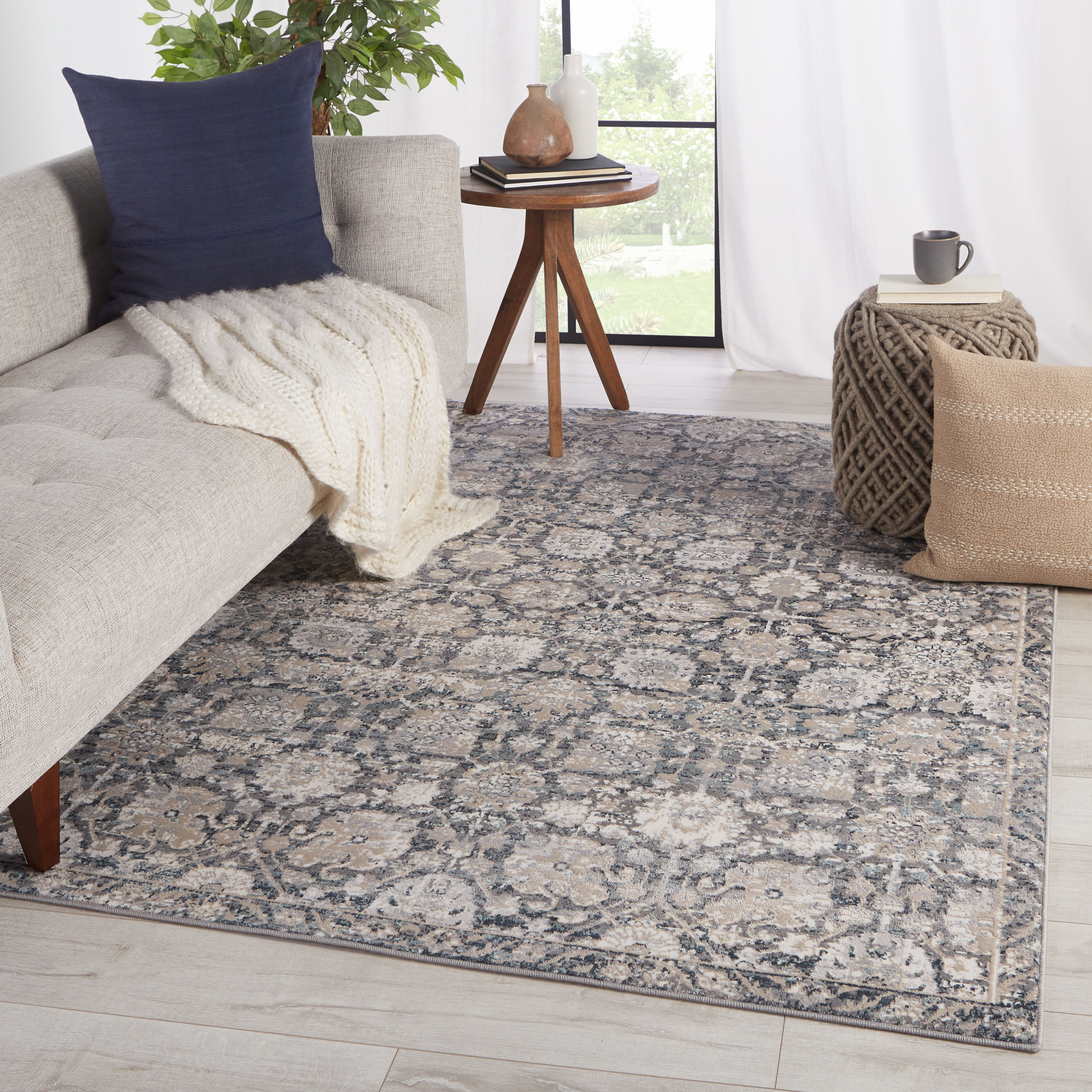 Jaipur Living RUG148604 Sarzana 9 x 13 (ft) Loomed Polypropylene Gray/Beige Rectangular Indoor Medallion Oriental Area rug
