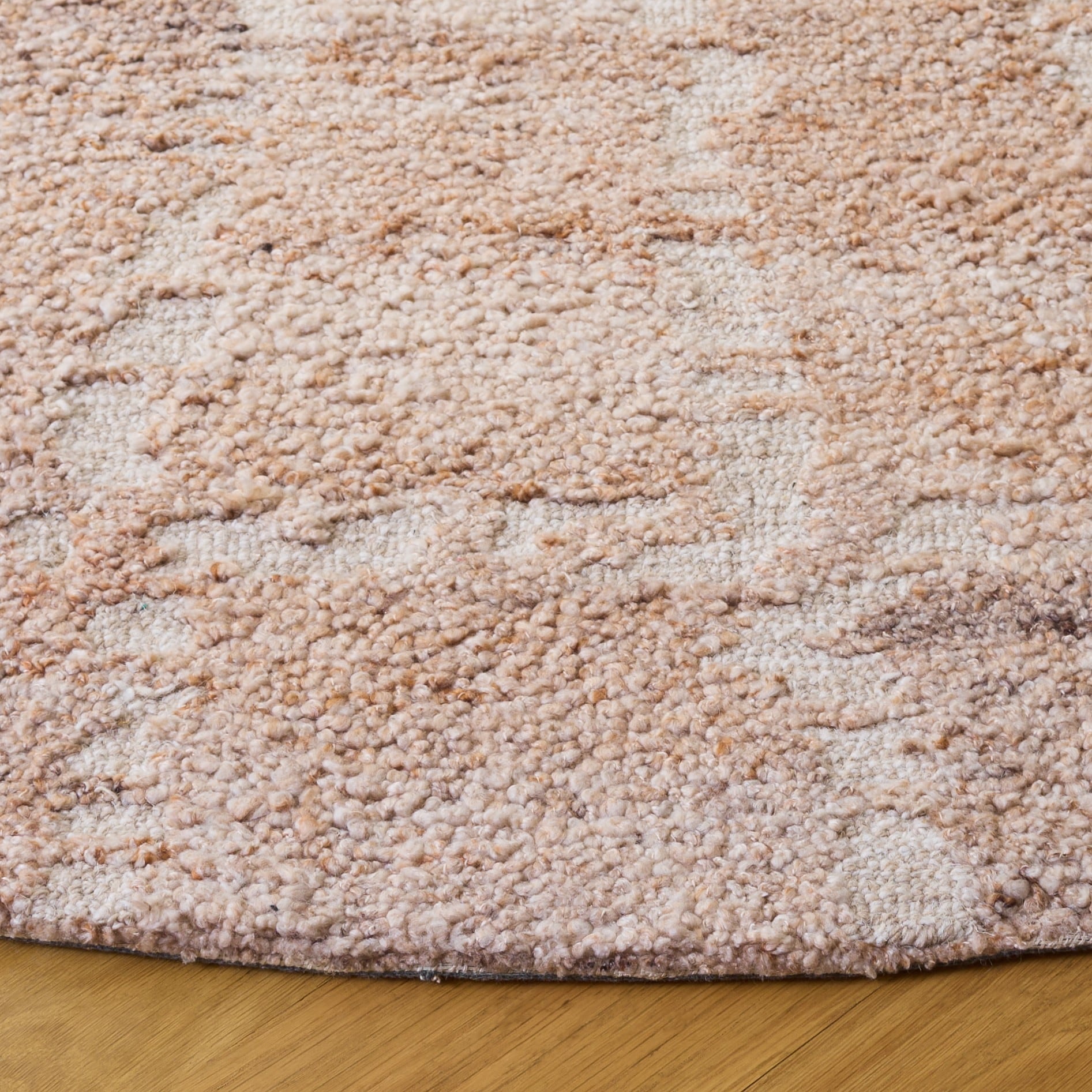 Safavieh HVT113B-6R rugs - View #3