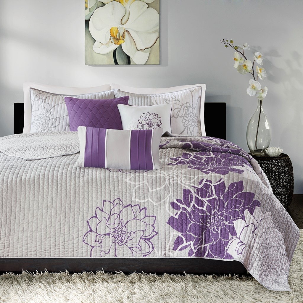 LUXEYARD 6 Piece Printed Cotton Quilt Set with Throw Pillows Taupe Grey/Purple King/Cal King