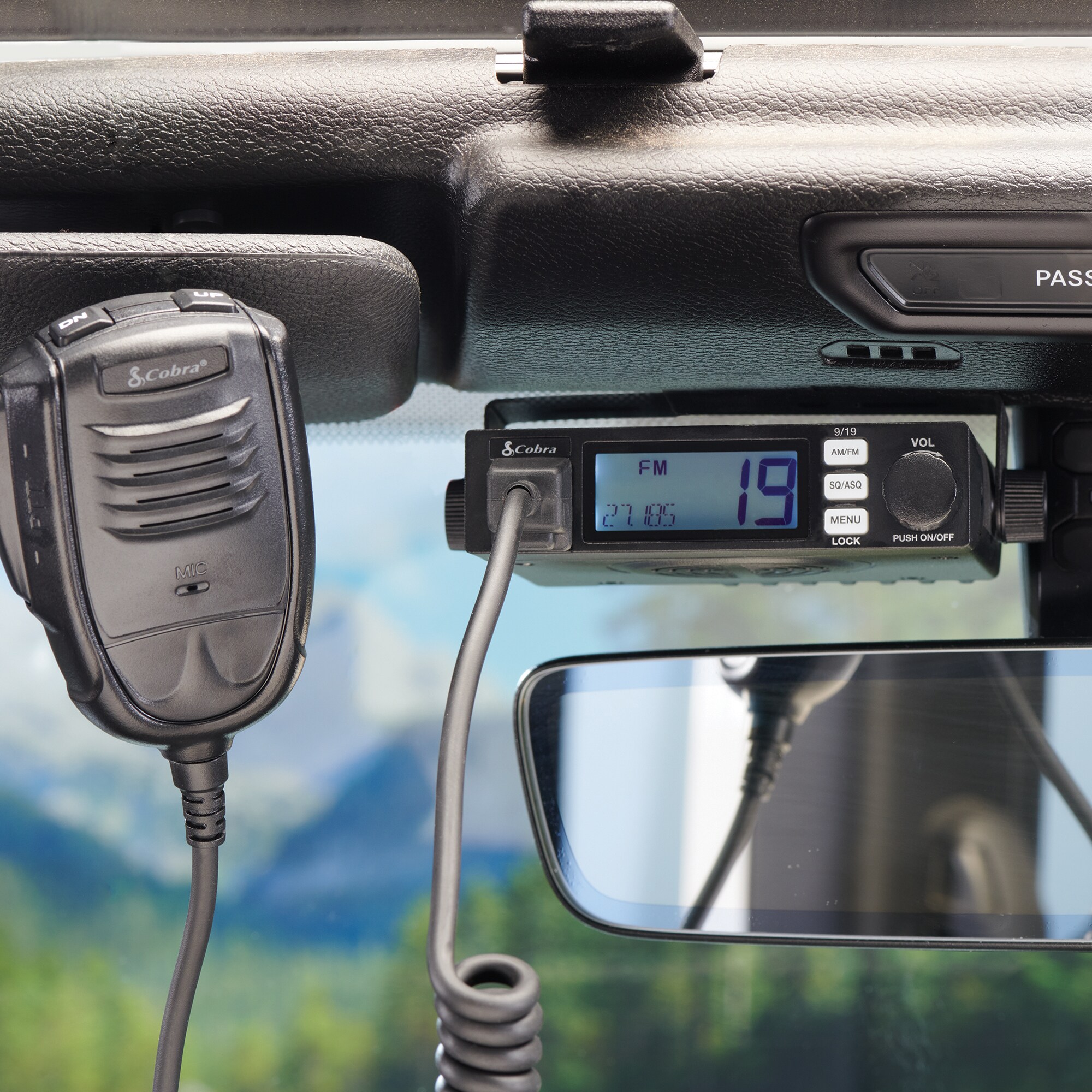 Cobra CBR19MINIAMFM Walkie-Talkies - View #2