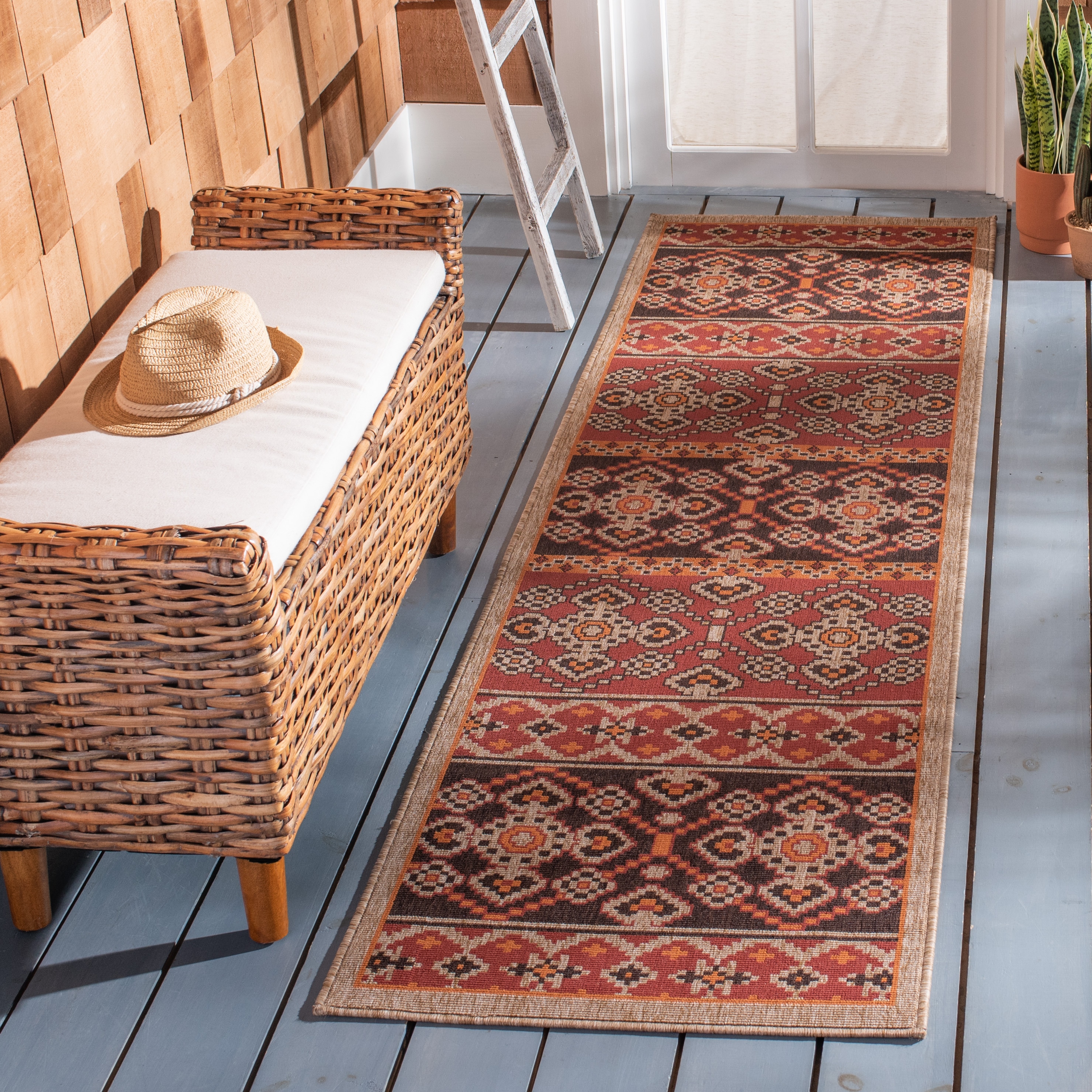 Safavieh VER093-0332-28 Veranda 2 x 8 (ft) Loomed Synthetic Red/Chocolate Rectangular Indoor/Outdoor Floral Tropical Runner rug