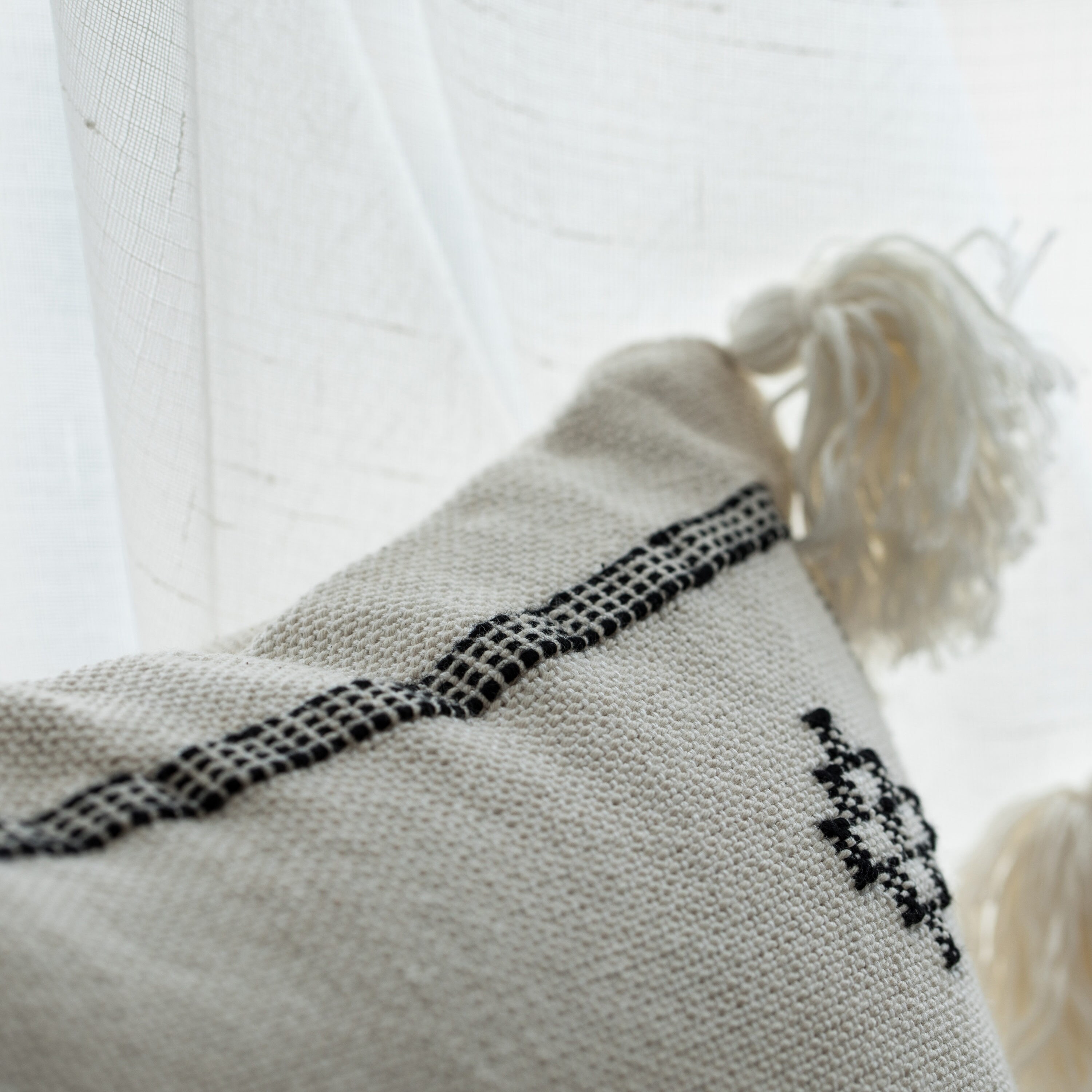 Deerlux QI004298.BK Accent-Pillows - View #5