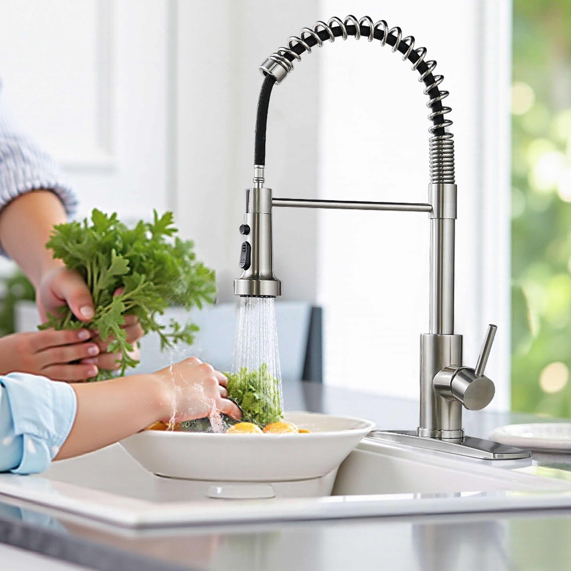 androme Stainless steel Single Handle Deck-mount Kitchen Faucet with Sprayer ( Deck Plate Included )