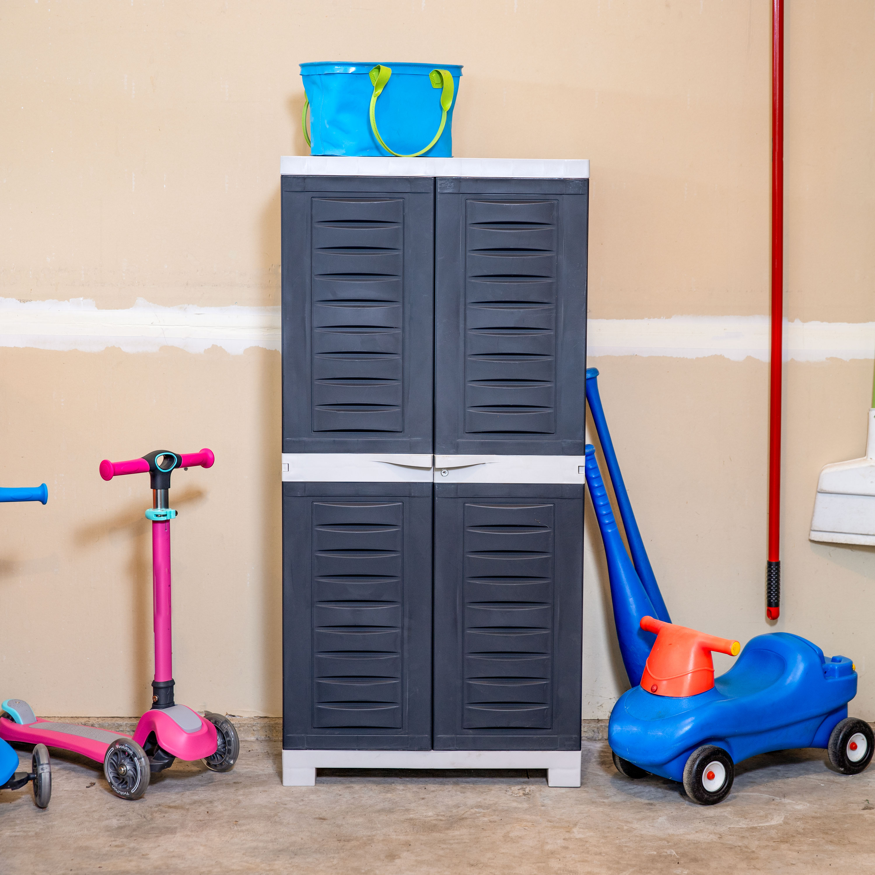 Sunnydaze Decor SUP-301 Utility-Storage-Cabinets - View #15