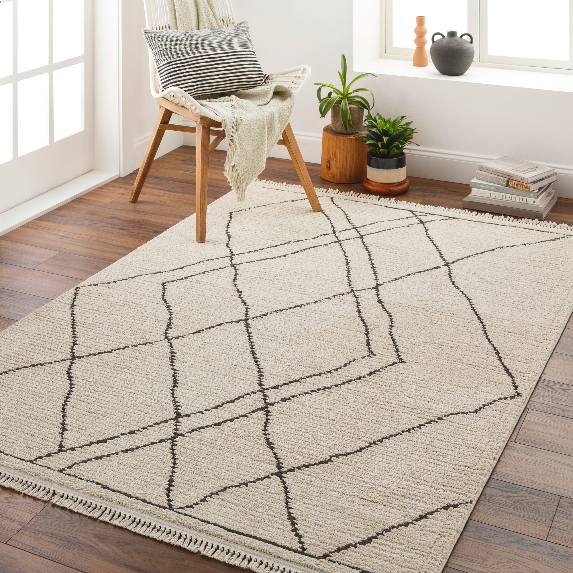 Artistic Weavers 7 X 9 Butter/Black Indoor Global Area Rug in the 