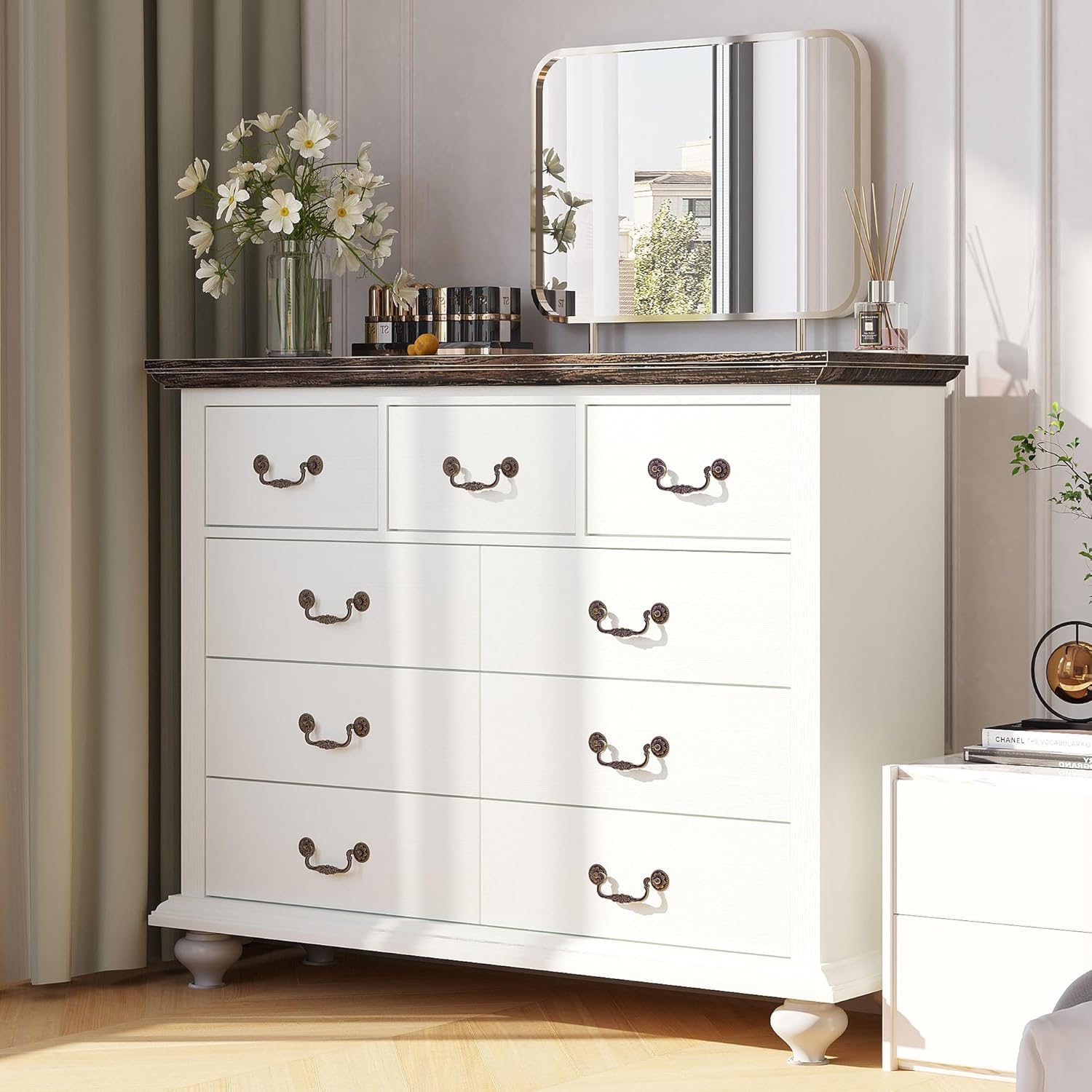 Qeetex DHZ-PHO-15MZR557 Farmhouse 9 Drawers Dresser Wood Rustic Chest of Drawers with Metal Drawer Handles and Non Slip Mat Storage Organizer for Bedroom Living Room Retro Texture Waterproof White