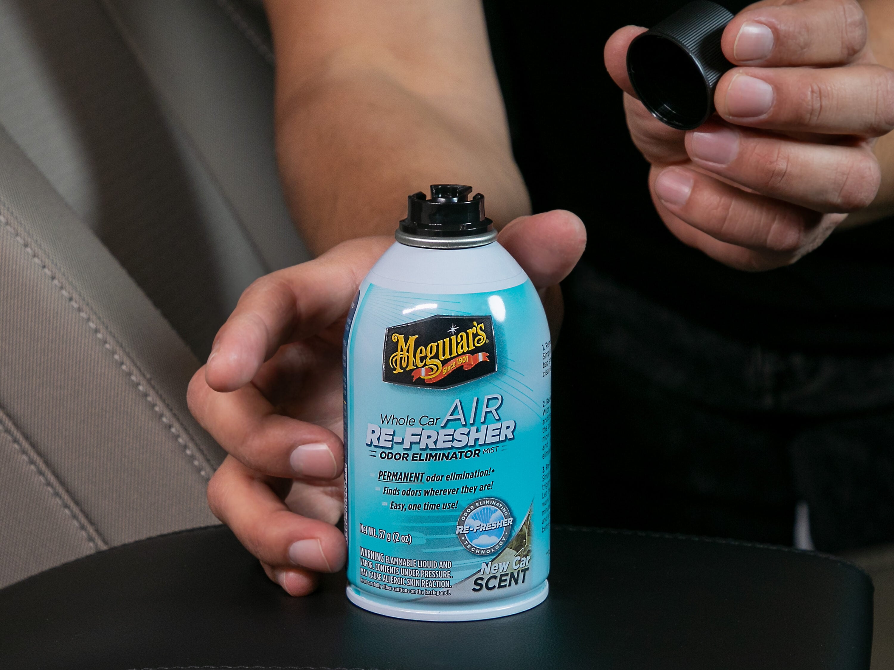  Meguiar's Whole Car Air Refresher, Odor Eliminator Spray  Eliminates Strong Vehicle Odors, New Car Scent – Three 2 Oz Spray Bottles :  Automotive