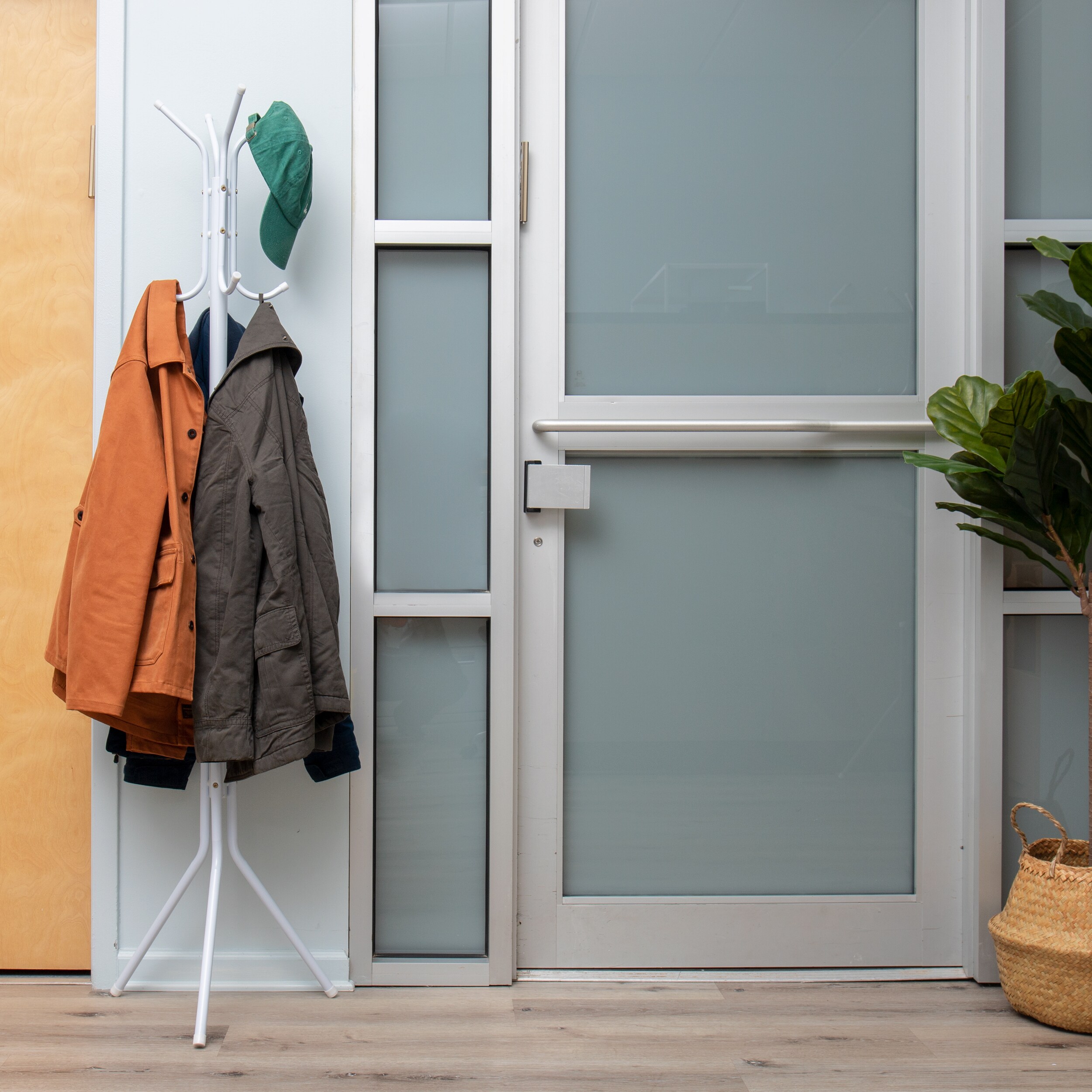 Mind Reader CRACK11-WHT Coatrack-Stands-Pedestals - View #2