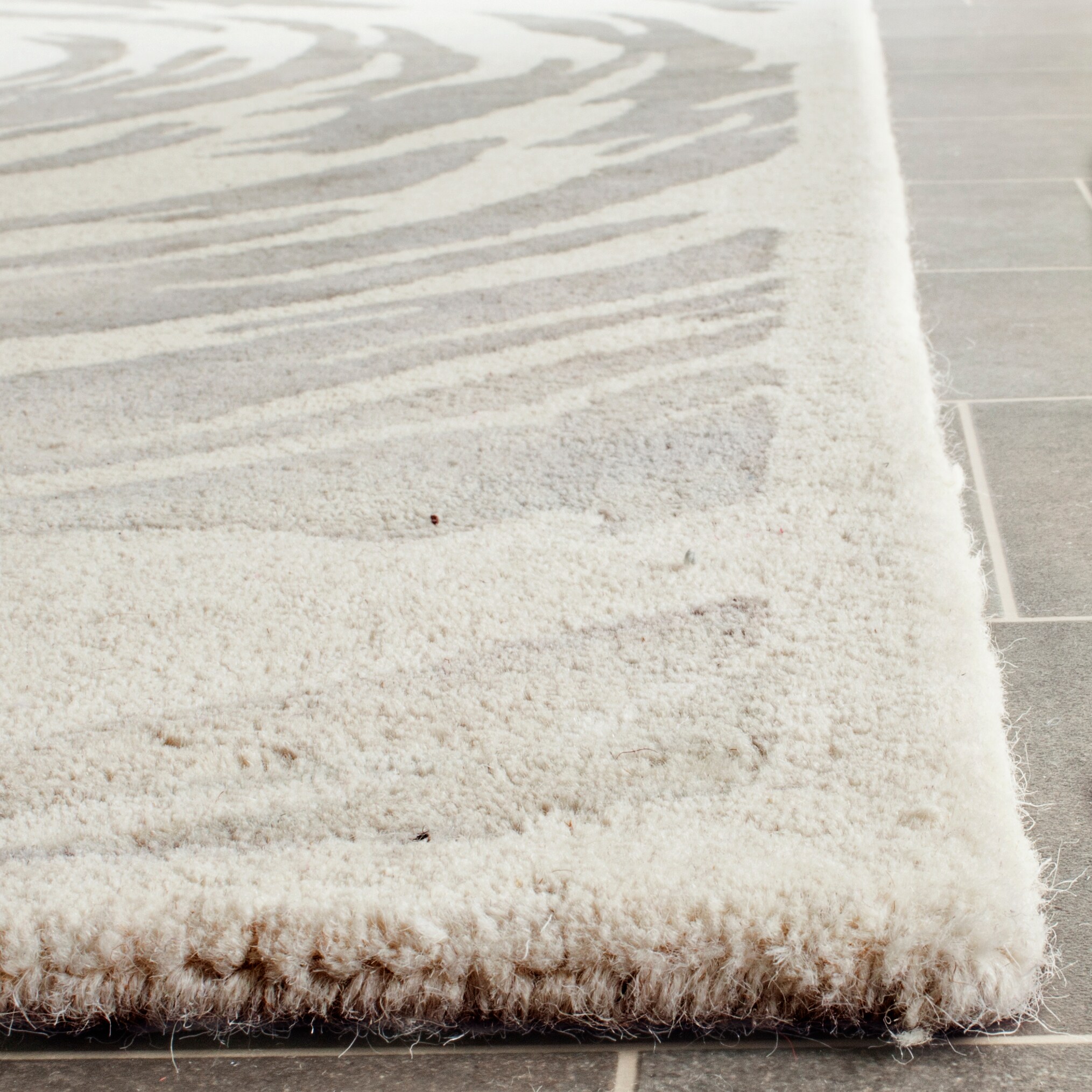 Safavieh BEL128A-2 rugs - View #3