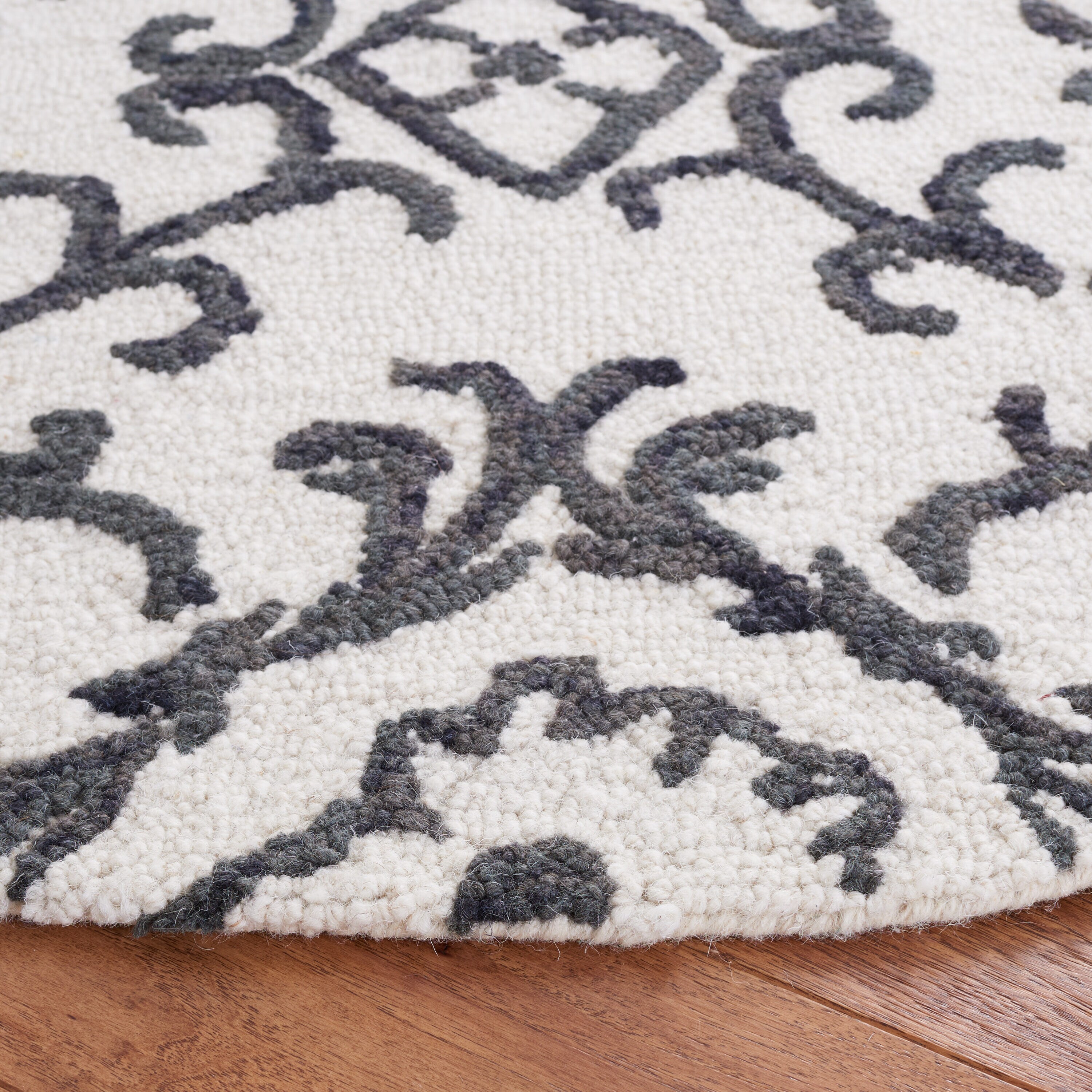 Safavieh BLM104B-6R rugs - View #3