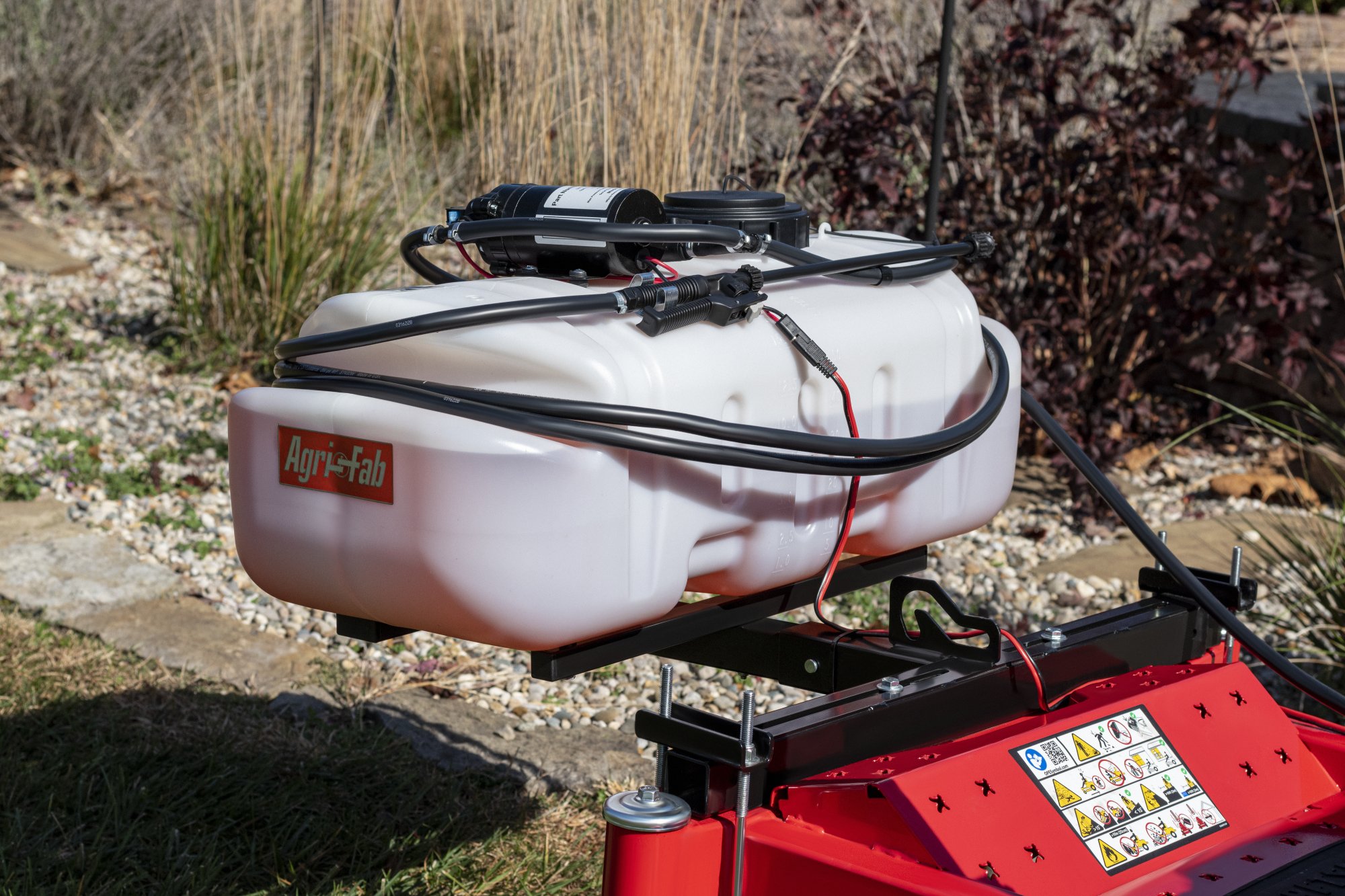 Agri Fab Front Mount Sprayer Zero Turn Mower In The Attachment Tank Sprayers Department At 4105