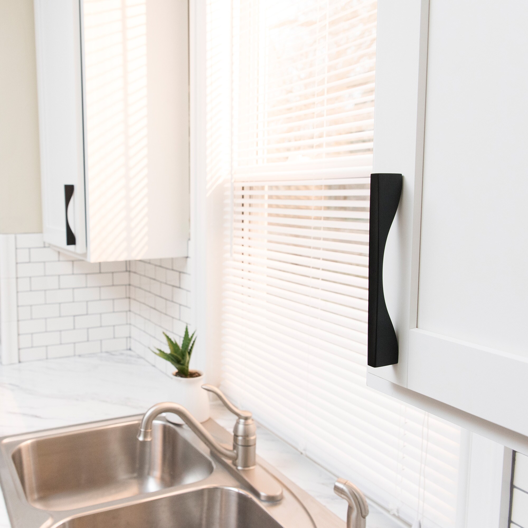 Belwith Keeler B076149-MB Cabinet-Pulls - View #6