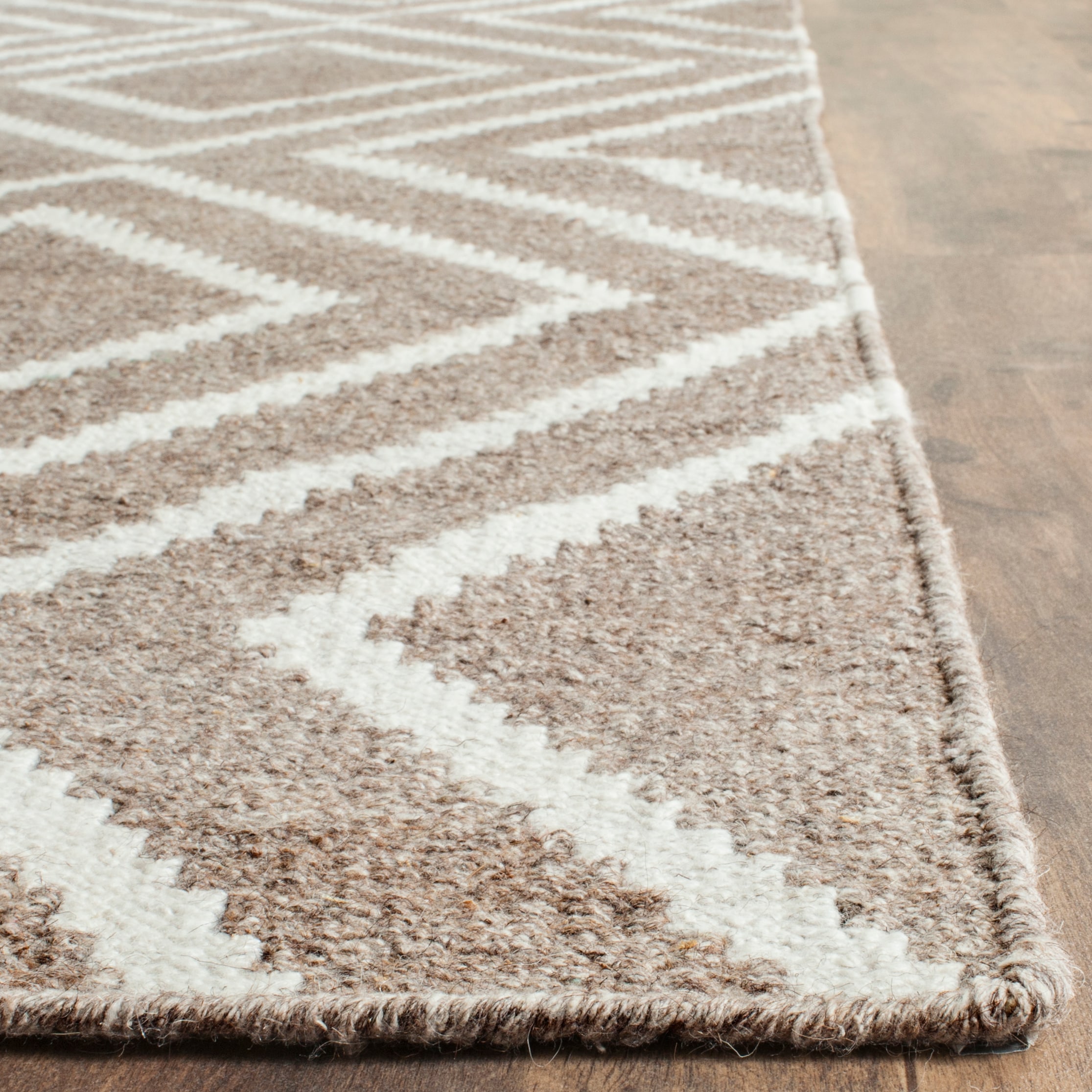 Safavieh KLM516E-4 rugs - View #2