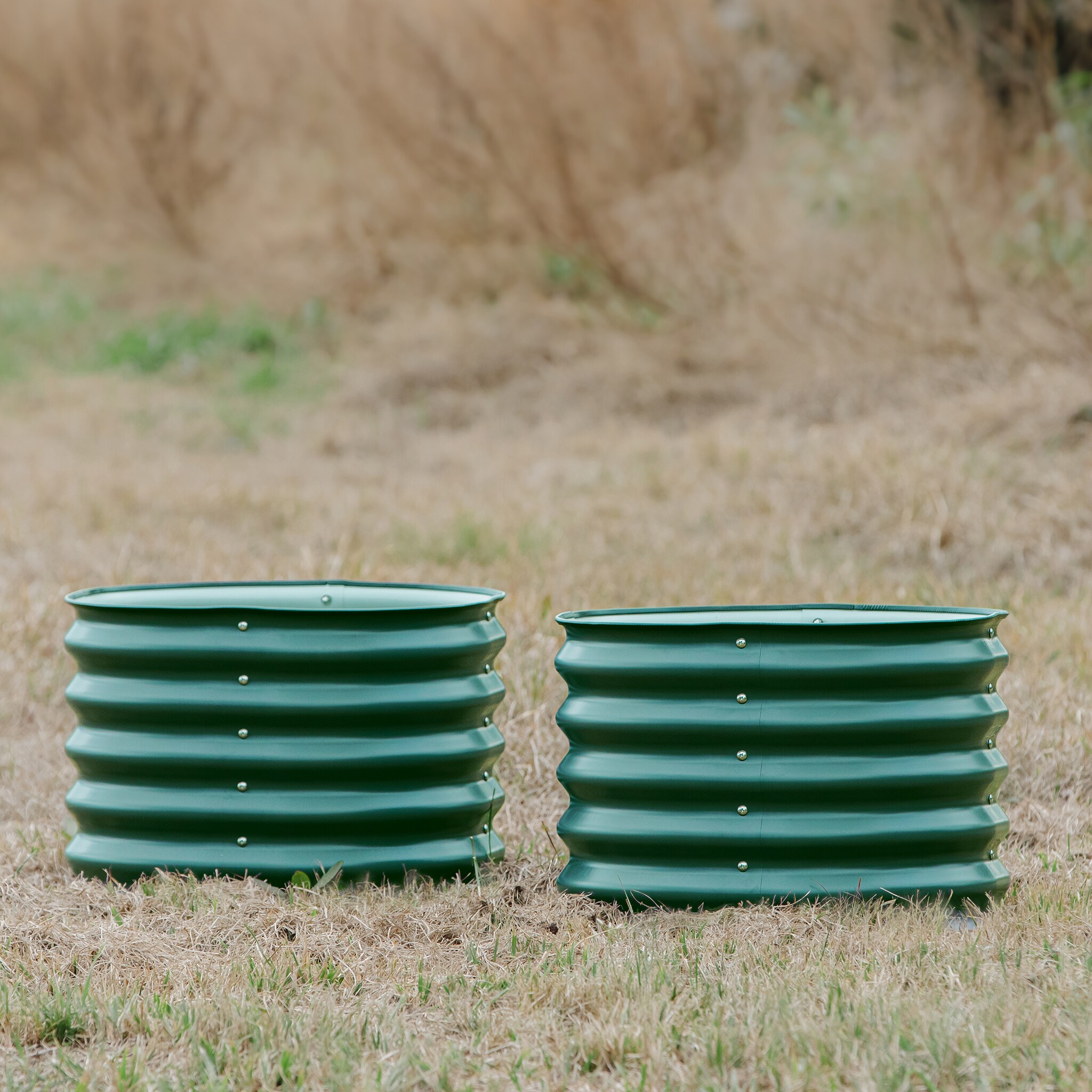 British Green 17" Tall Round Metal Outdoor Raised Garden Bed Set