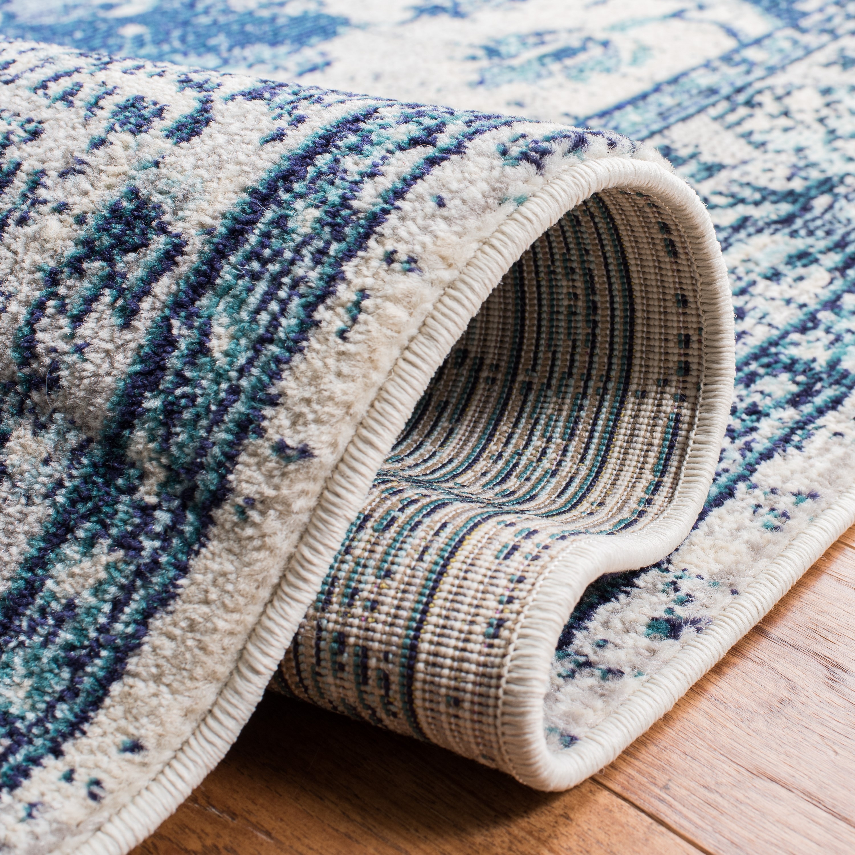 Safavieh MNC243A-3 rugs - View #5