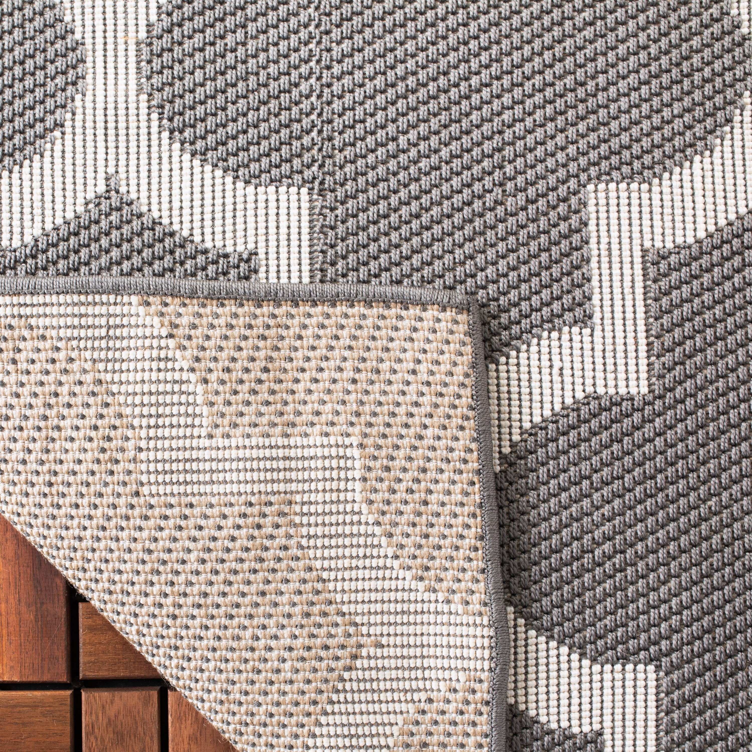Safavieh BMU804F-7R rugs - View #4
