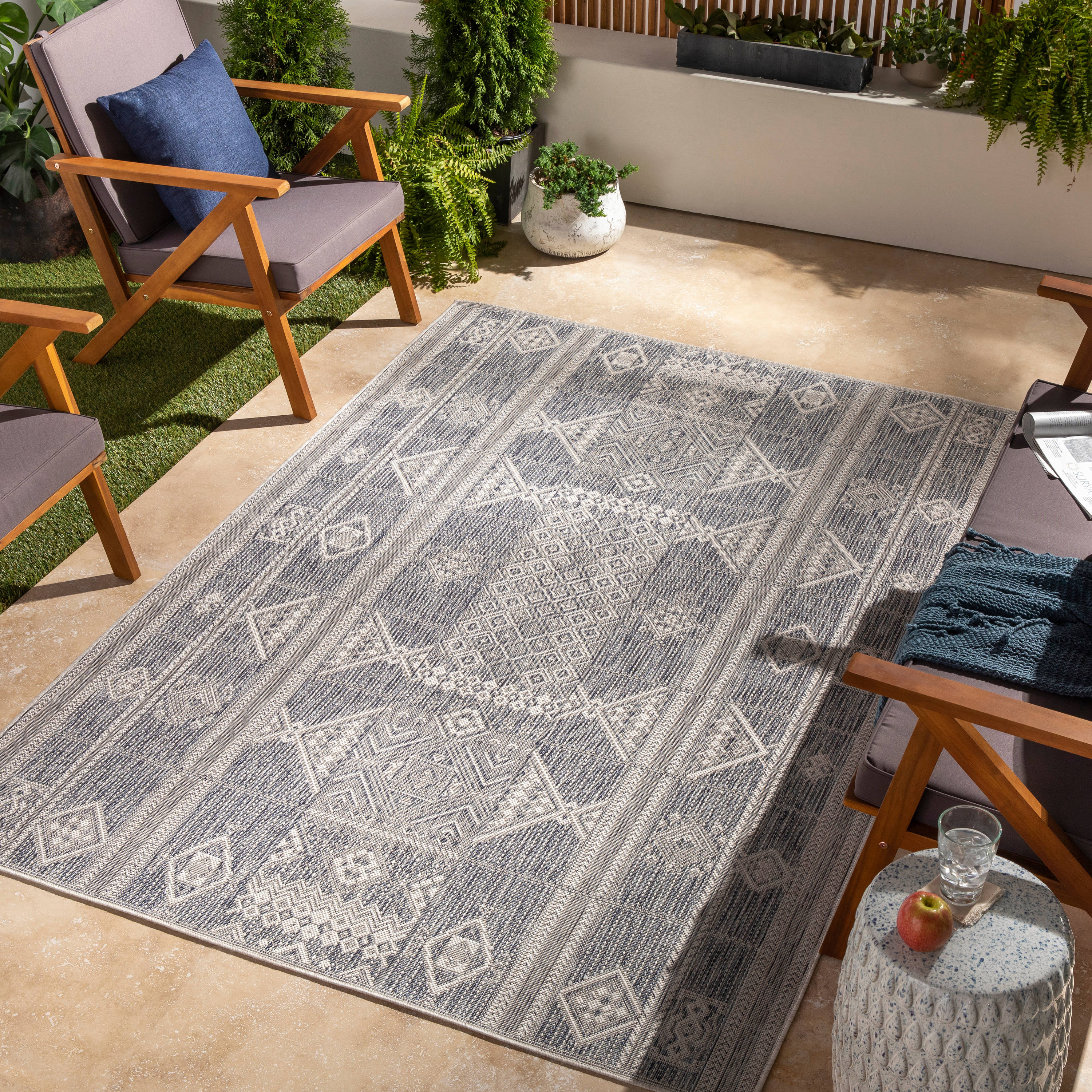 Surya TRG2305-679 Tuareg 7 x 9 (ft) Flatweave Polypropylene Blue Rectangular Indoor/Outdoor Tribal Global Area rug