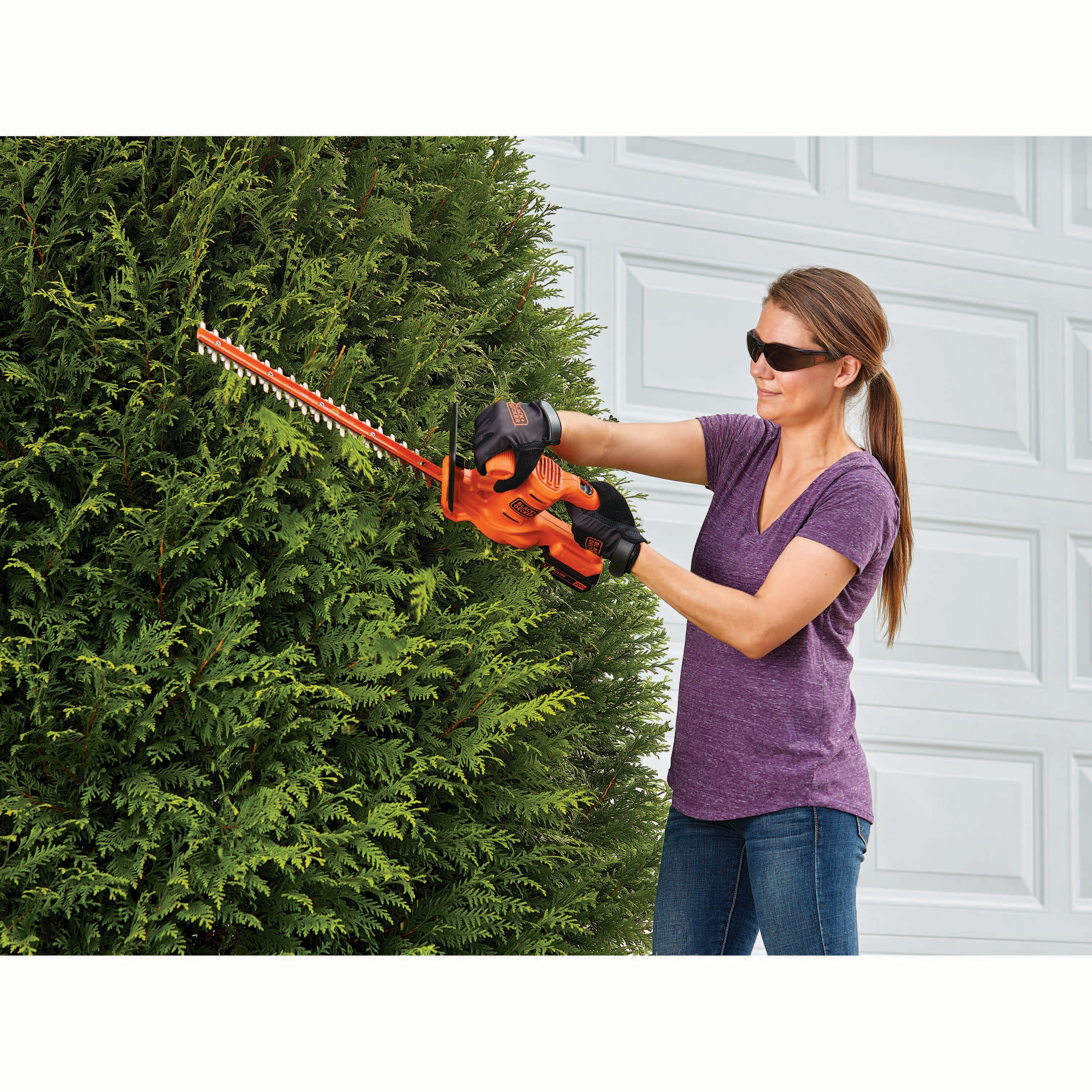 BLACK+DECKER LHT218C1 Cordless-Hedge-Trimmers - View #4