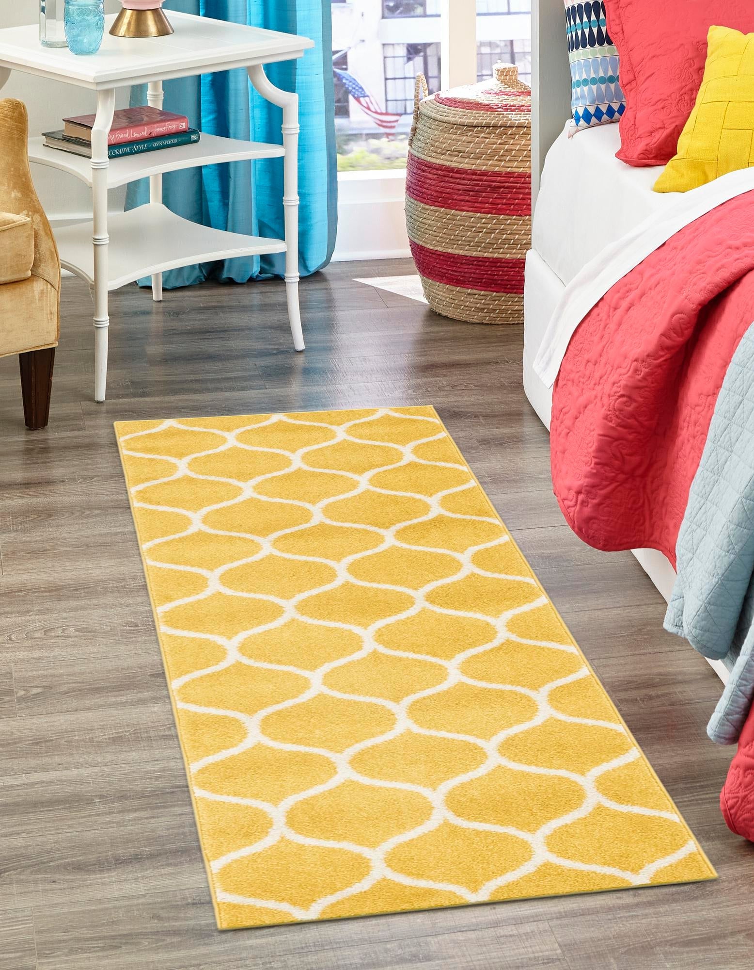 Unique Loom 3146471 Trellis Frieze 2 x 9 (ft) Loomed Polypropylene Yellow Rectangular Indoor Trellis Runner rug